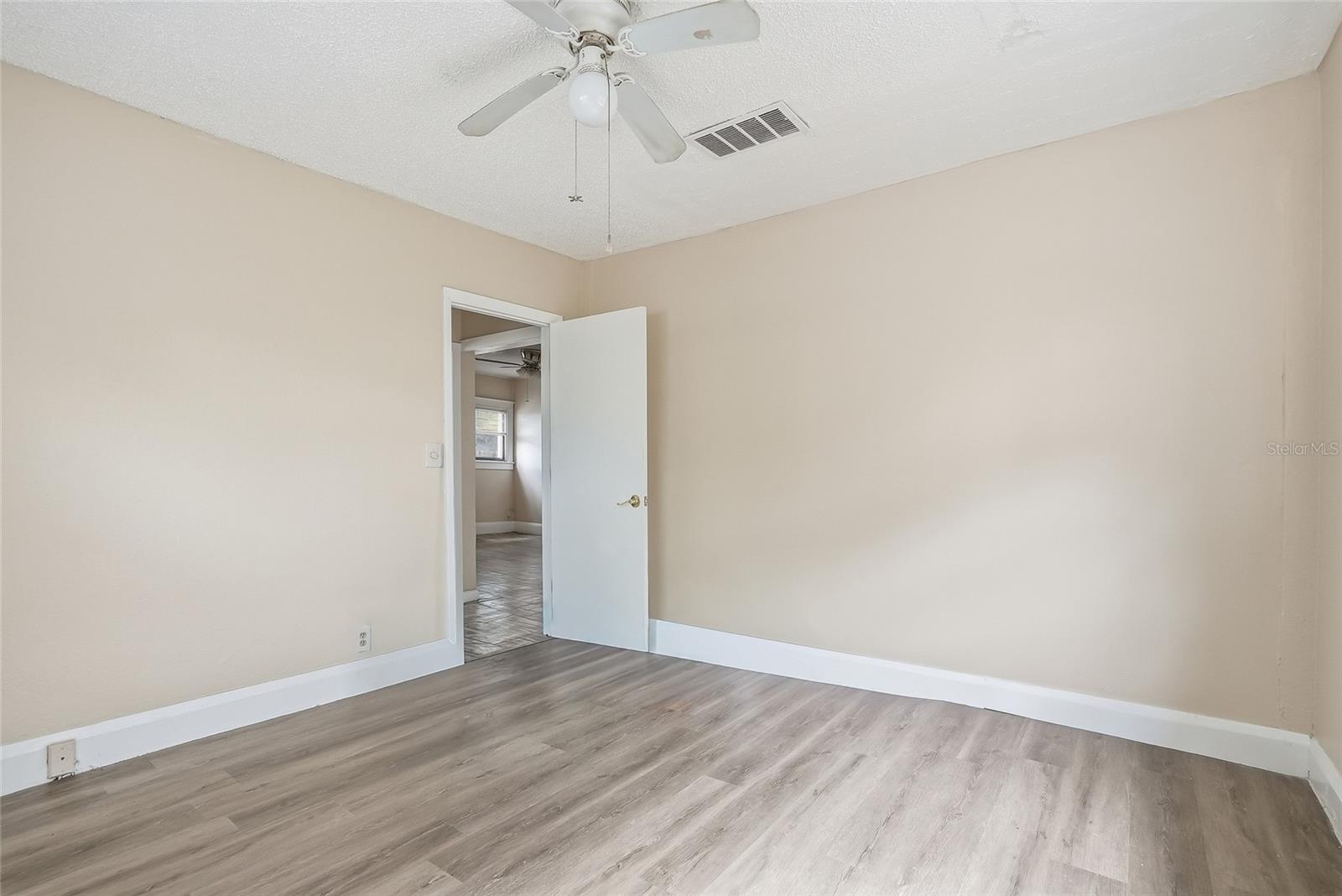 911 MAGNOLIA DR, CLEARWATER, FL, 33756