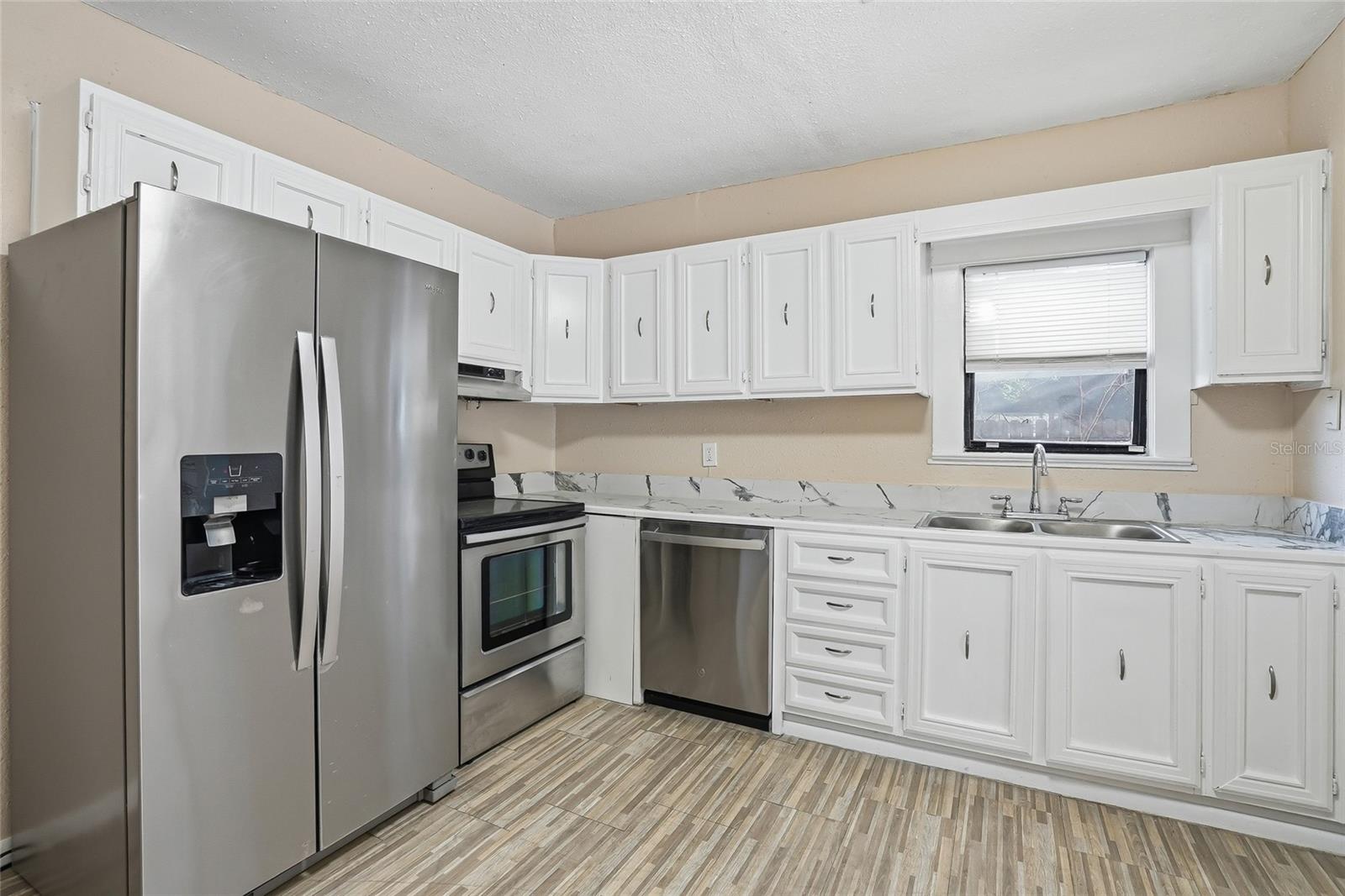 911 MAGNOLIA DR, CLEARWATER, FL, 33756