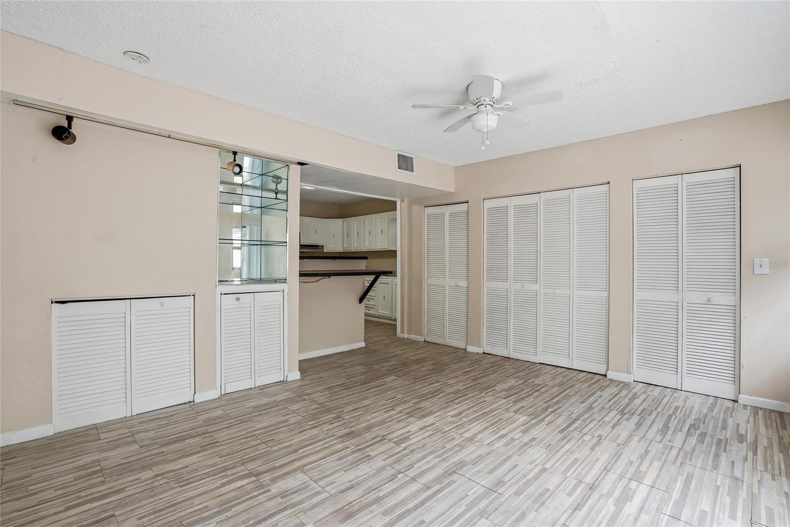 911 MAGNOLIA DR, CLEARWATER, FL, 33756
