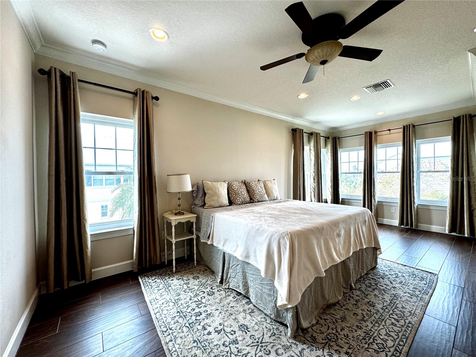 3231 NAUTICAL PL S, ST PETERSBURG, FL, 33714