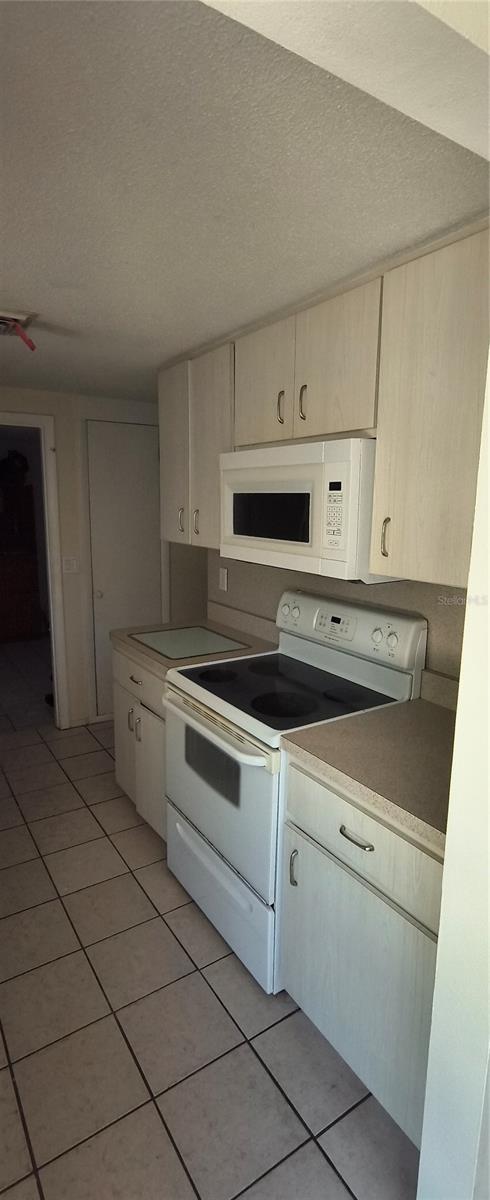 242 CLEMSON RD, VENICE, FL, 34293