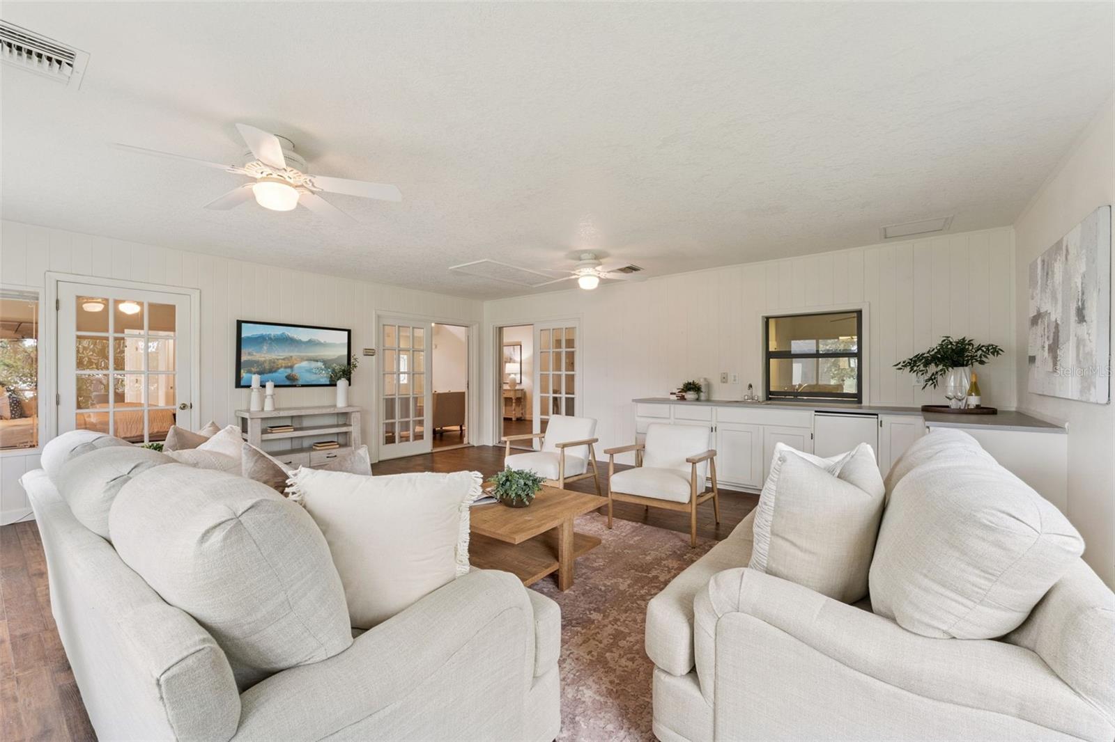 6401 WELLINGTON DR, ORLANDO, FL, 32819