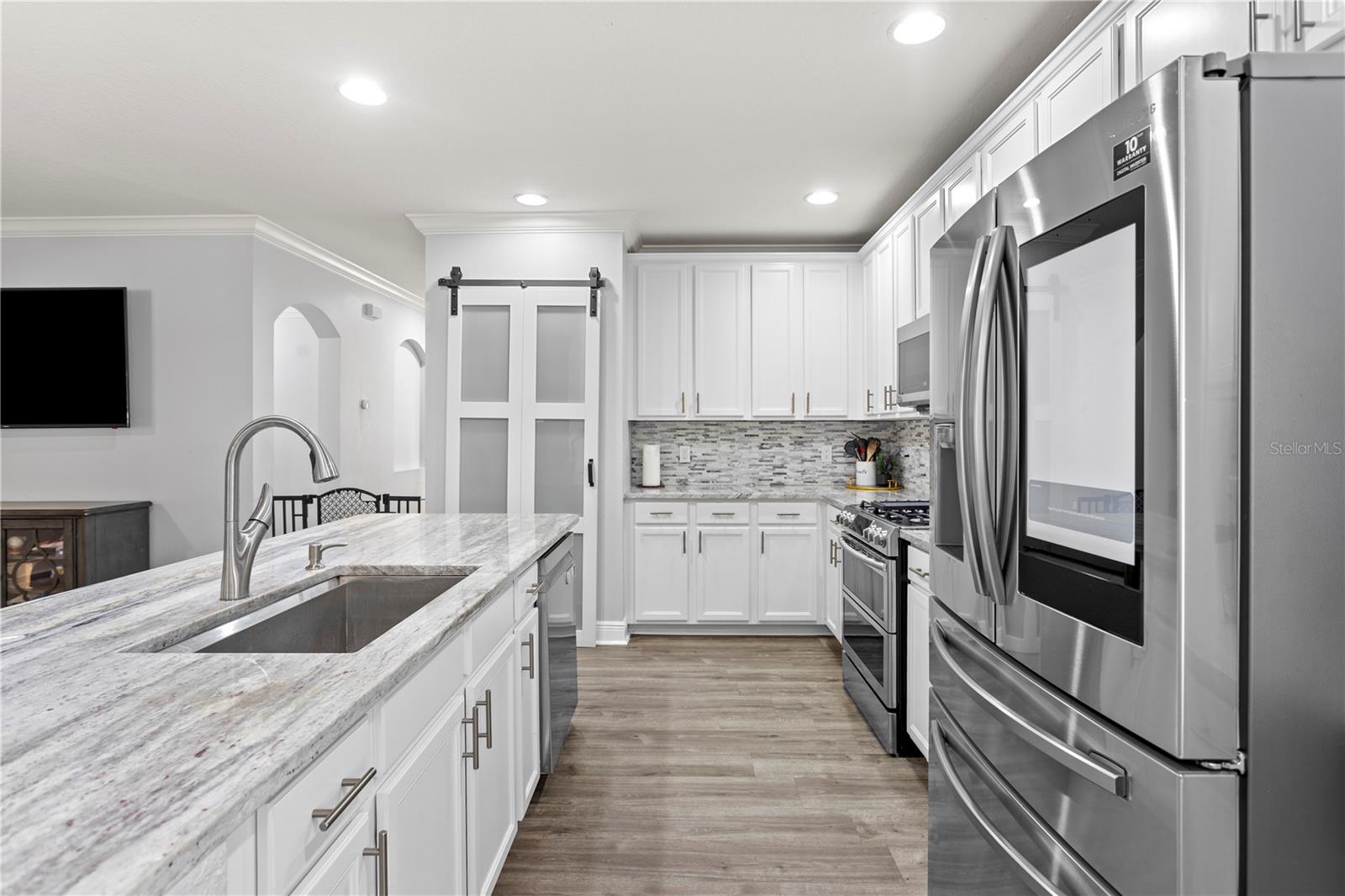 16018 LONEOAK VIEW DR, LITHIA, FL, 33547