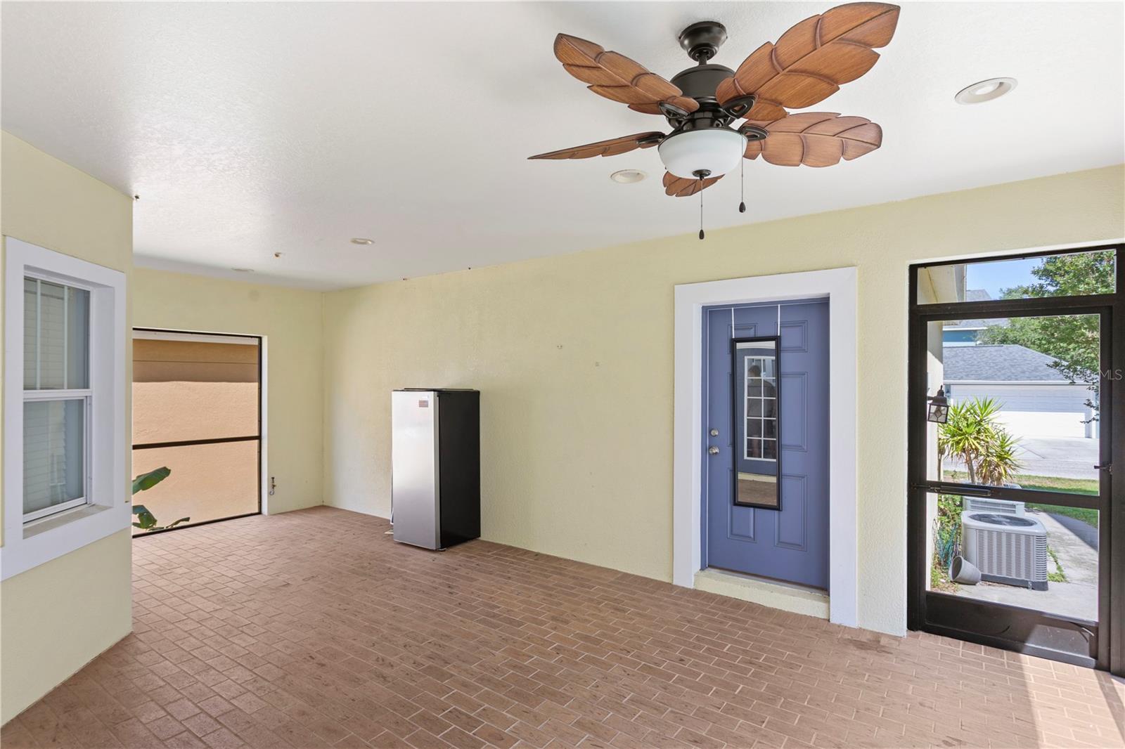 16018 LONEOAK VIEW DR, LITHIA, FL, 33547
