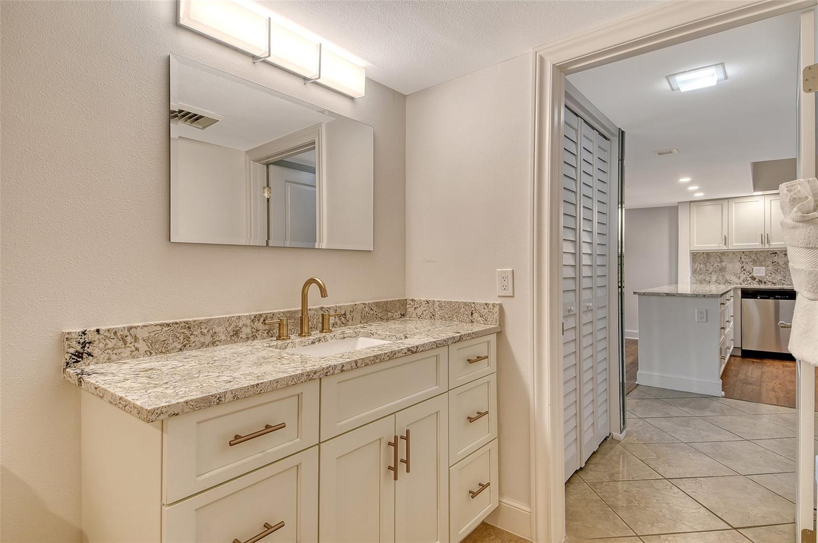 1115 GULF OF MEXICO DR #304, LONGBOAT KEY, FL, 34228