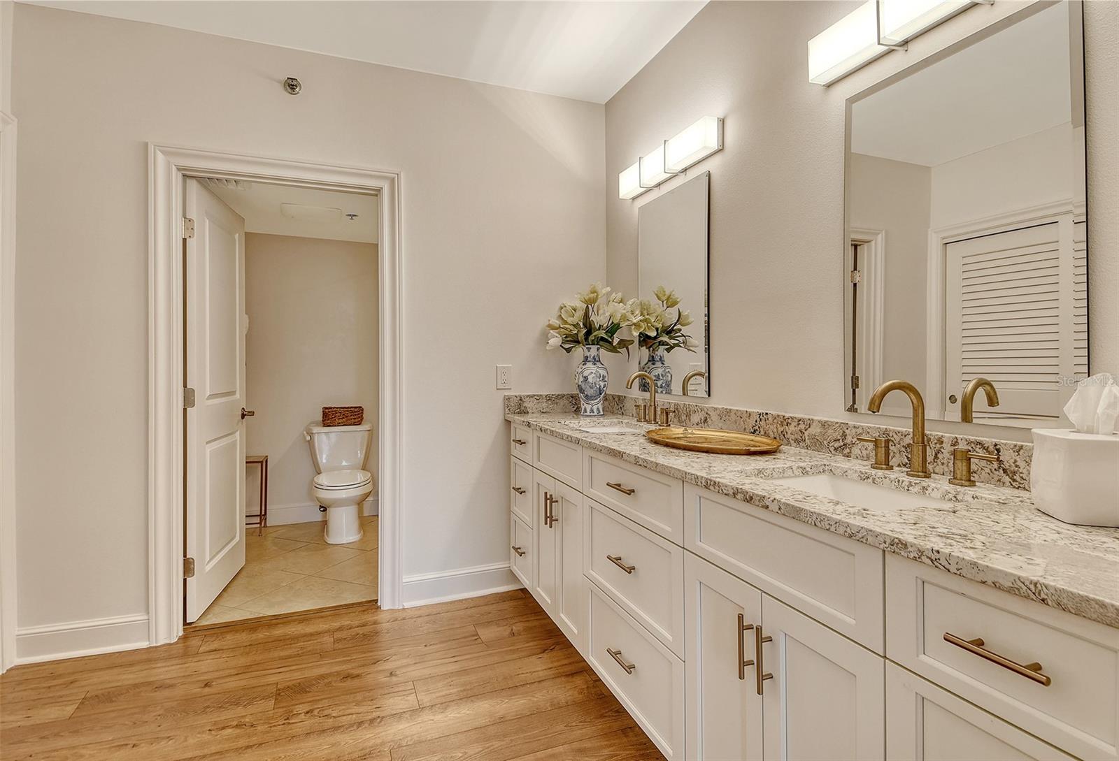 1115 GULF OF MEXICO DR #304, LONGBOAT KEY, FL, 34228