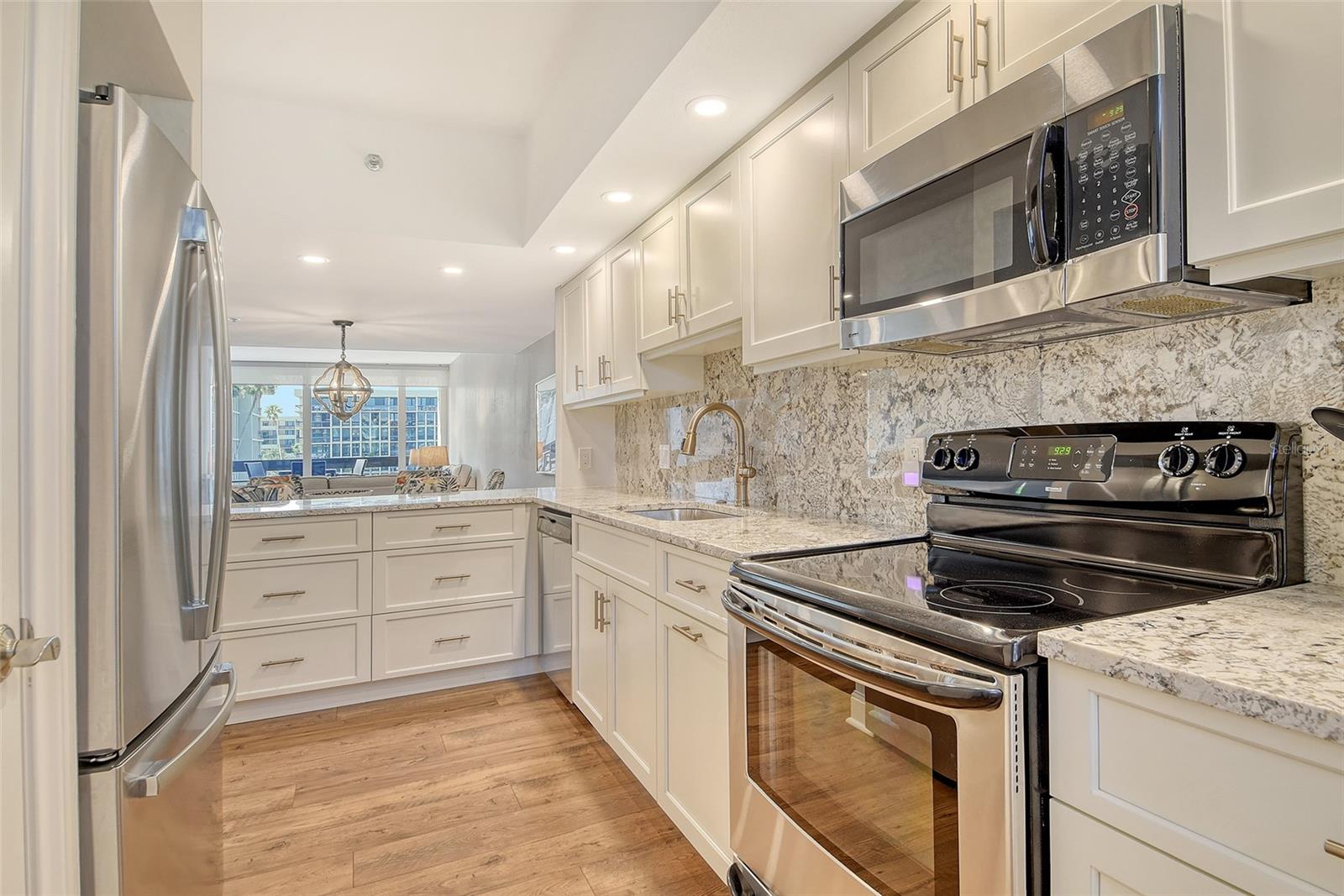 1115 GULF OF MEXICO DR #304, LONGBOAT KEY, FL, 34228