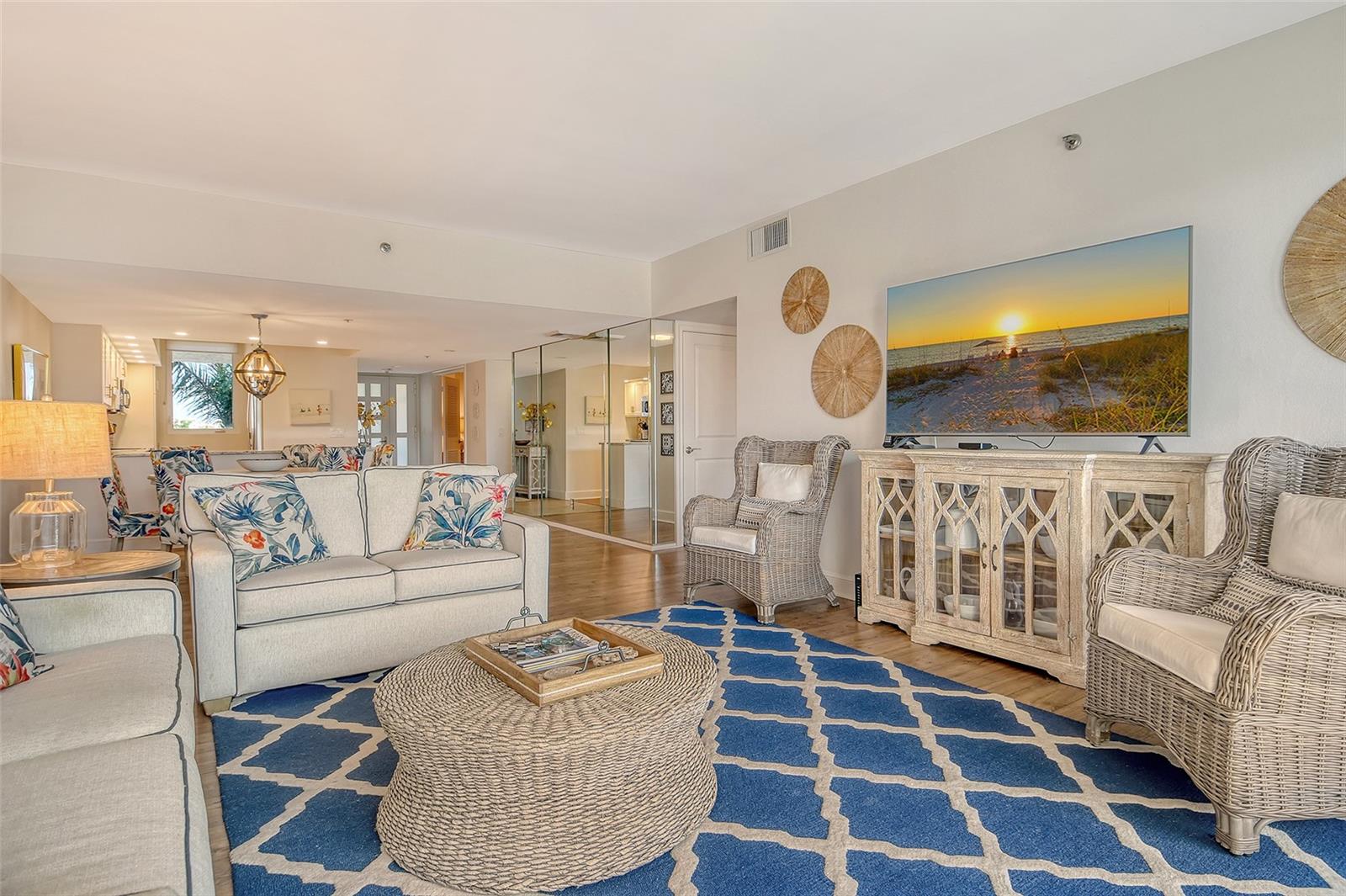 1115 GULF OF MEXICO DR #304, LONGBOAT KEY, FL, 34228