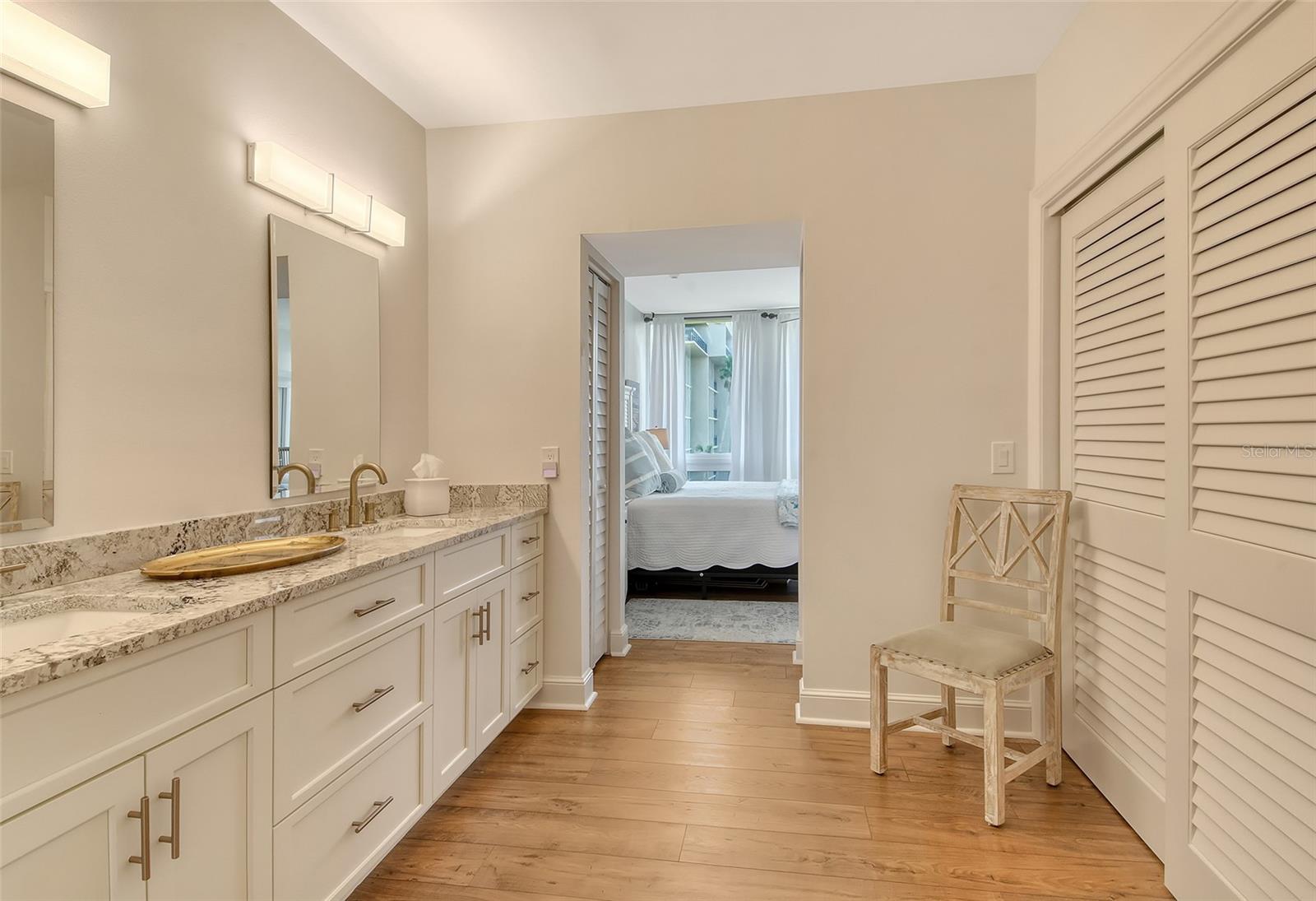 1115 GULF OF MEXICO DR #304, LONGBOAT KEY, FL, 34228