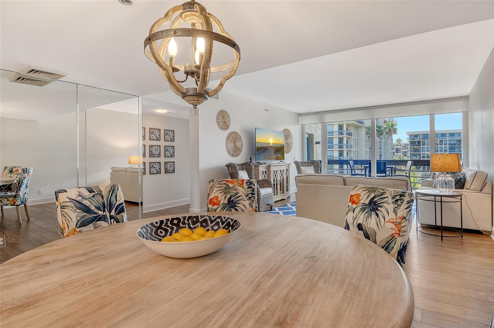 1115 GULF OF MEXICO DR #304, LONGBOAT KEY, FL, 34228