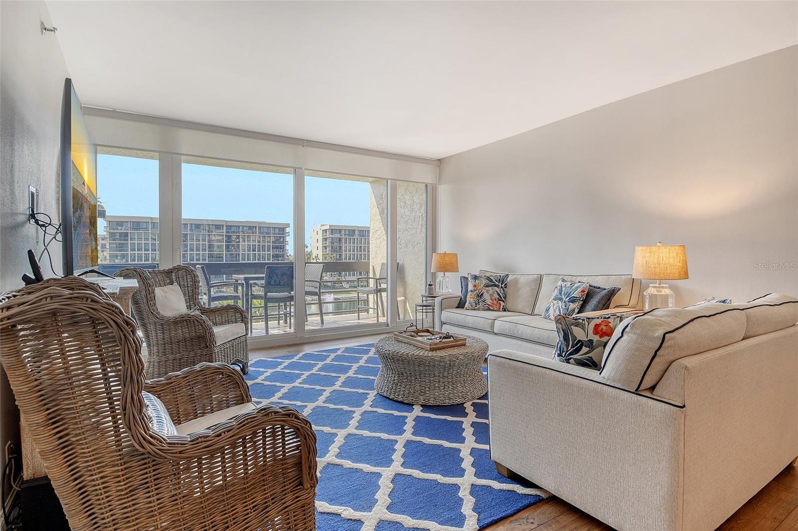 1115 GULF OF MEXICO DR #304, LONGBOAT KEY, FL, 34228