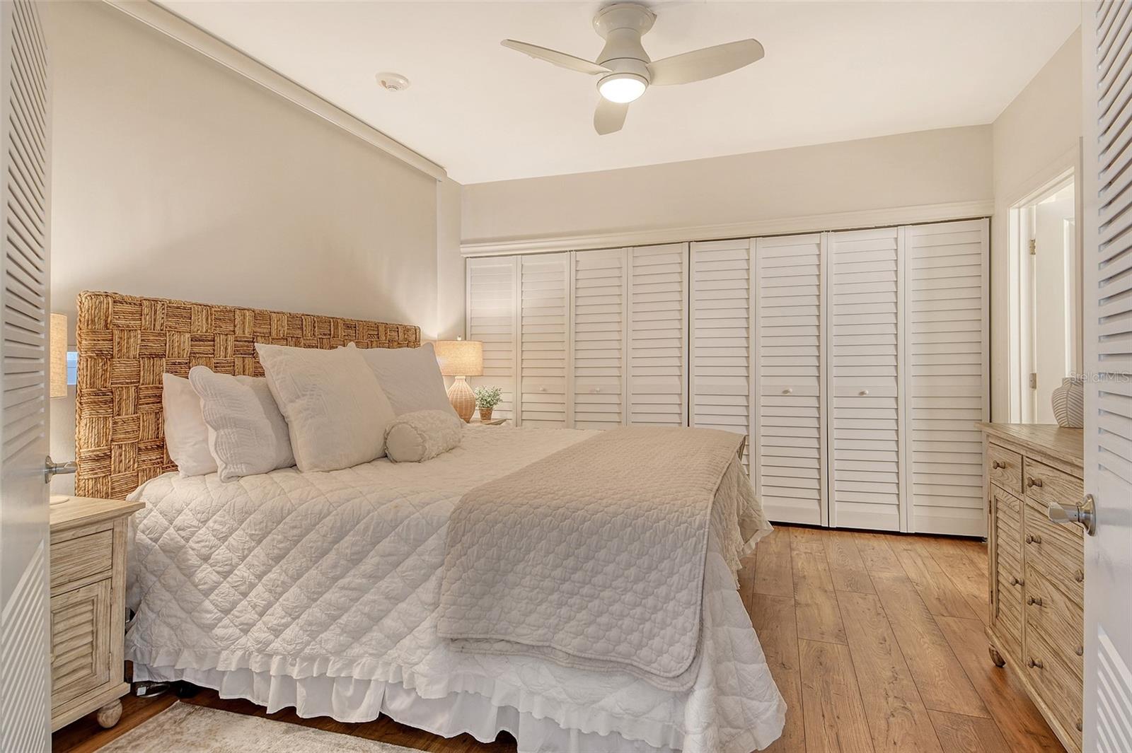 1115 GULF OF MEXICO DR #304, LONGBOAT KEY, FL, 34228