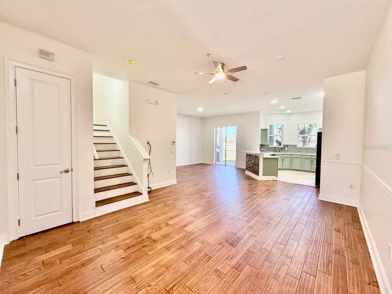8614 MIRAMAR TERRACE CIR #8614, TEMPLE TERRACE, FL, 33637