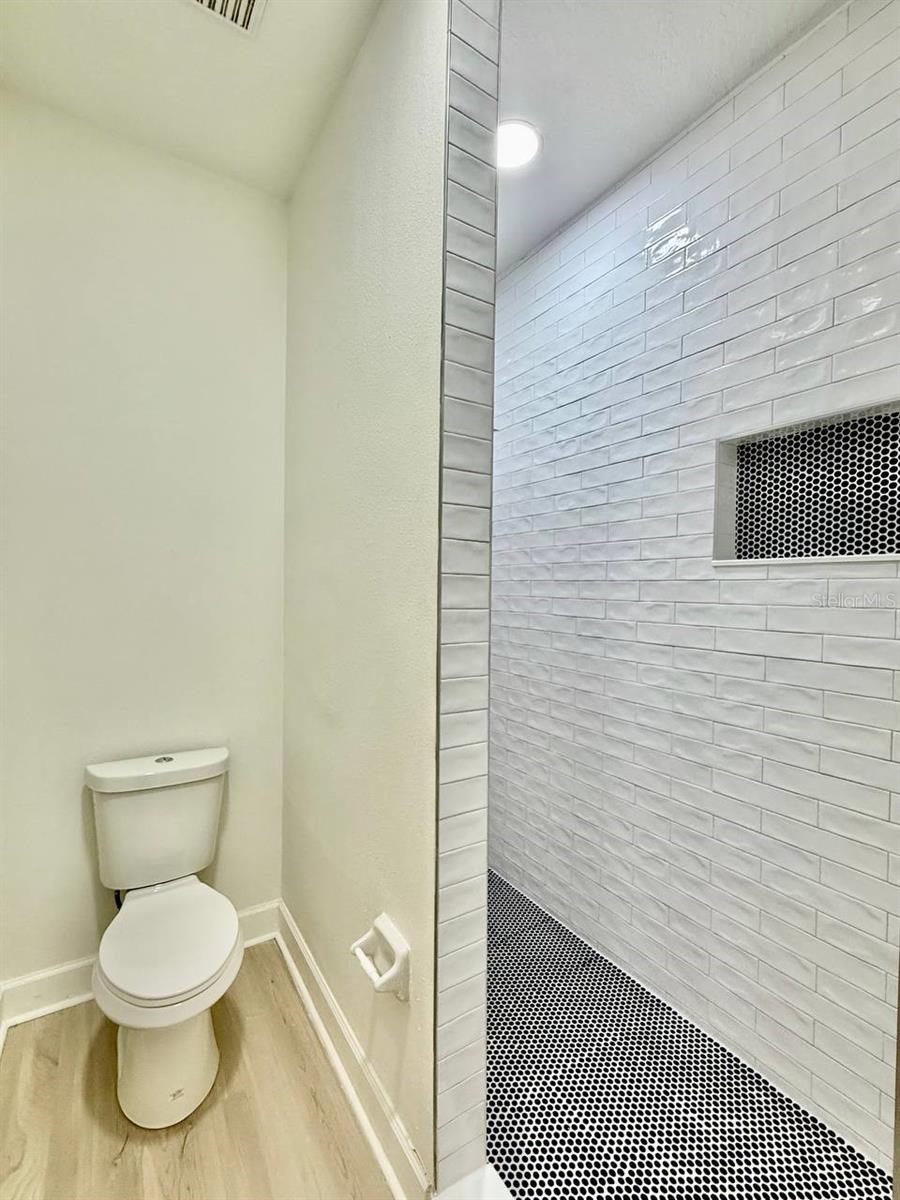 8614 MIRAMAR TERRACE CIR #8614, TEMPLE TERRACE, FL, 33637