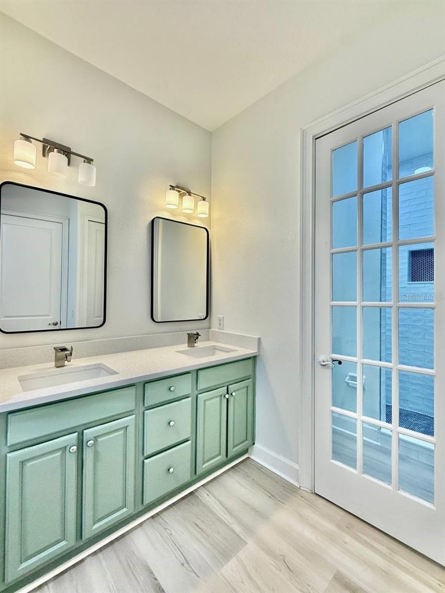 8614 MIRAMAR TERRACE CIR #8614, TEMPLE TERRACE, FL, 33637
