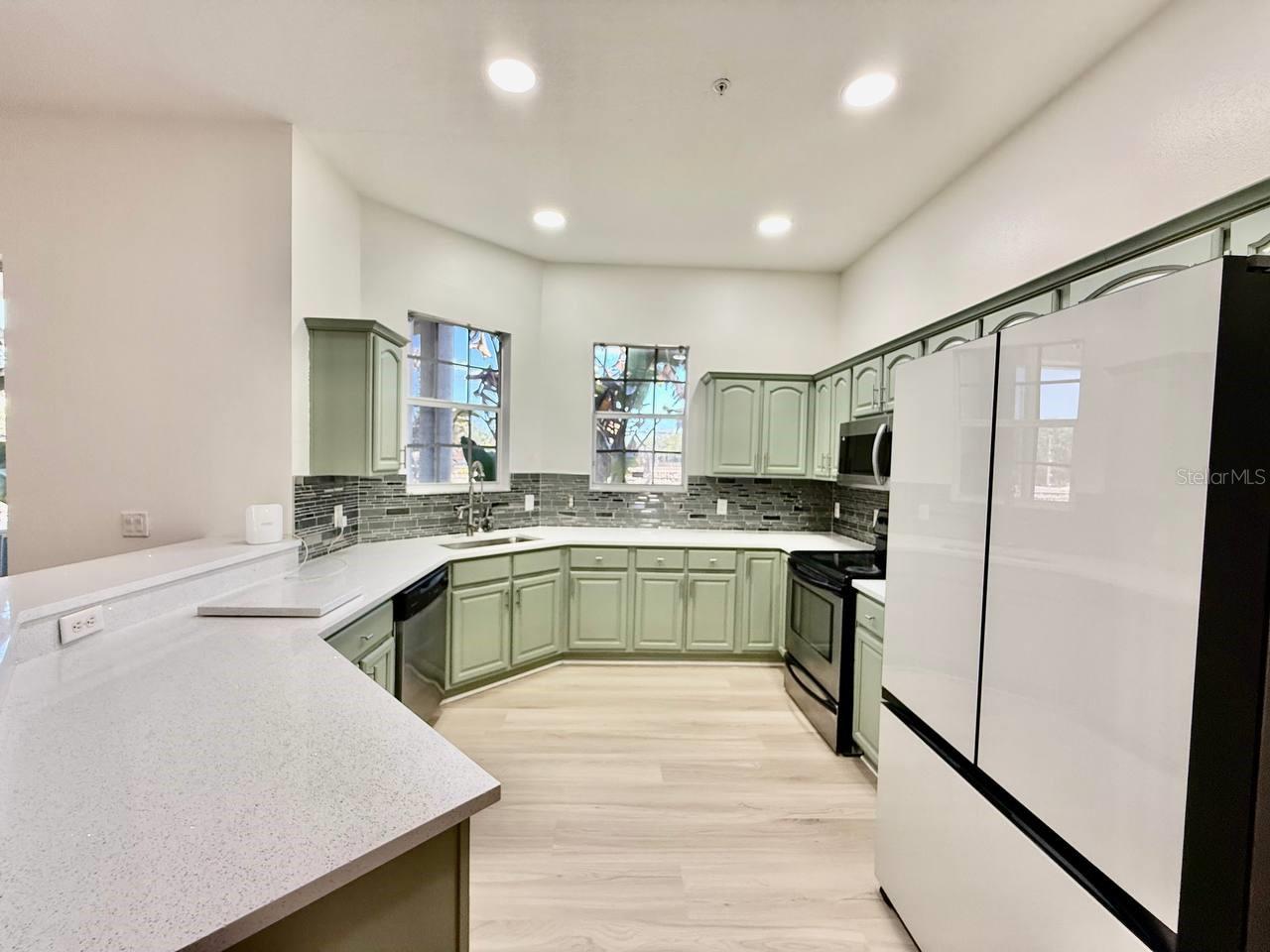 8614 MIRAMAR TERRACE CIR #8614, TEMPLE TERRACE, FL, 33637