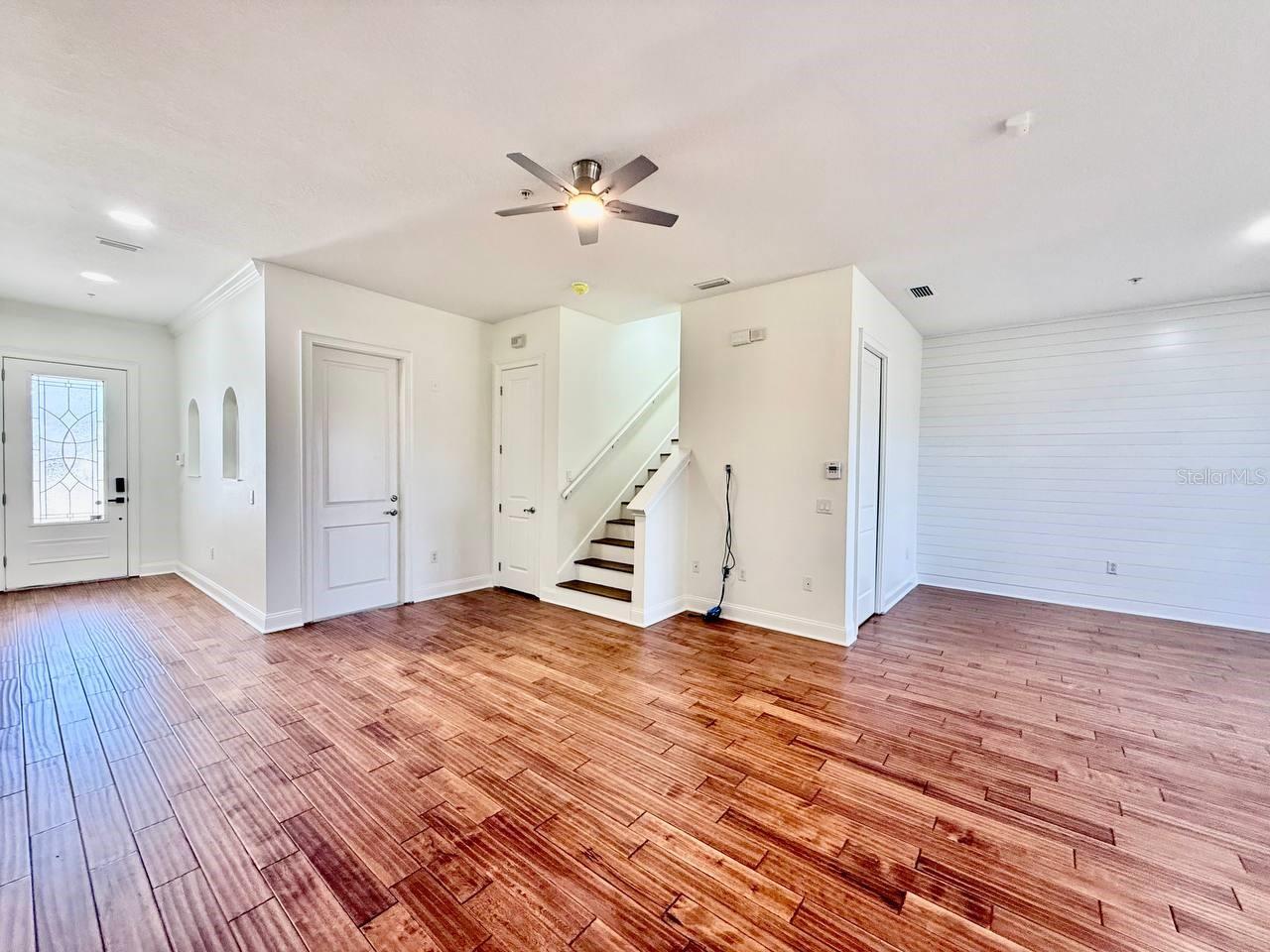 8614 MIRAMAR TERRACE CIR #8614, TEMPLE TERRACE, FL, 33637