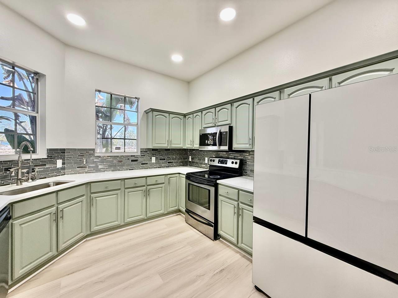 8614 MIRAMAR TERRACE CIR #8614, TEMPLE TERRACE, FL, 33637