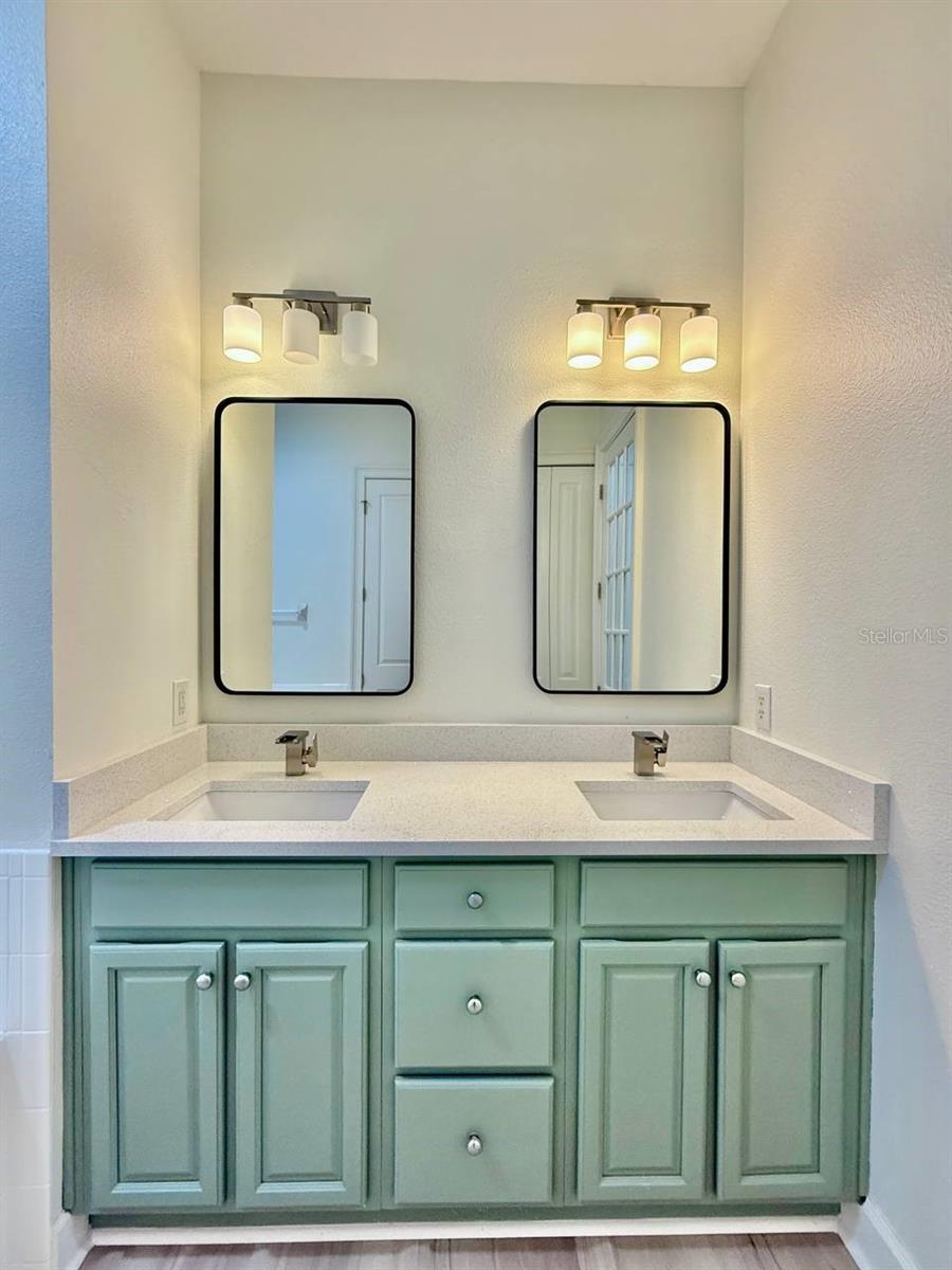 8614 MIRAMAR TERRACE CIR #8614, TEMPLE TERRACE, FL, 33637