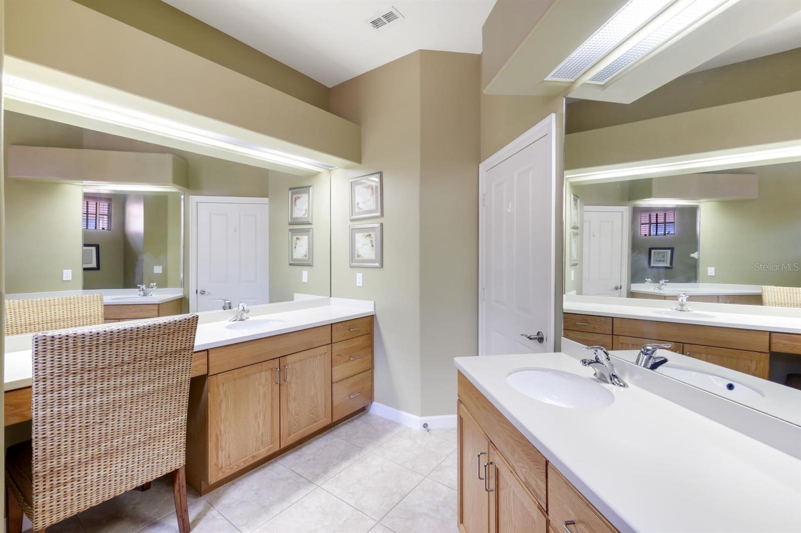 8721 PIAZZA DEL LAGO CIR #205, ESTERO, FL, 33928