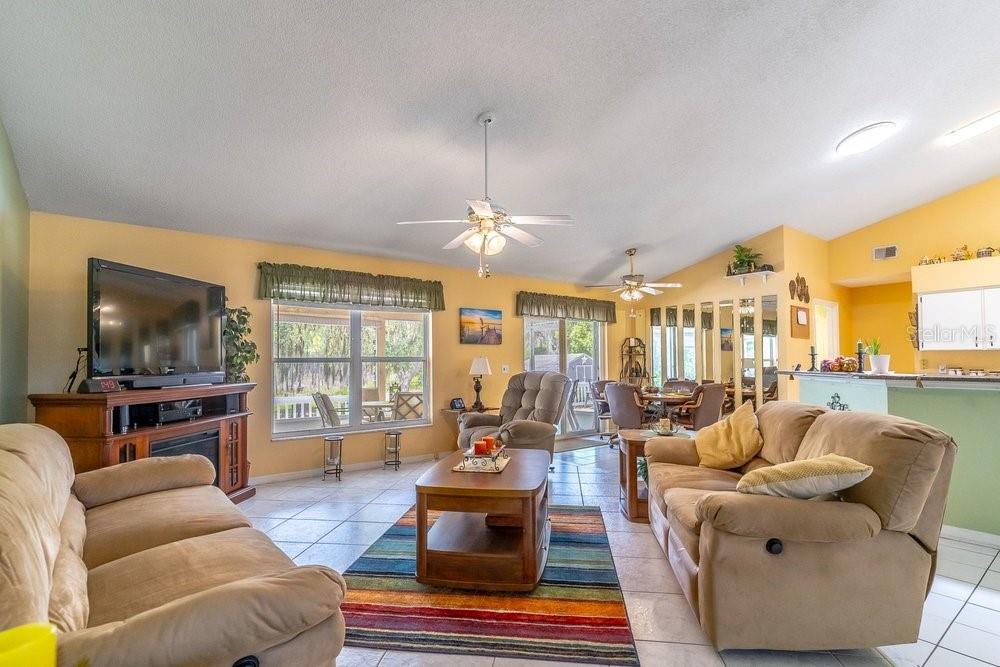 364 WISTERIA CT, DELTONA, FL, 32738