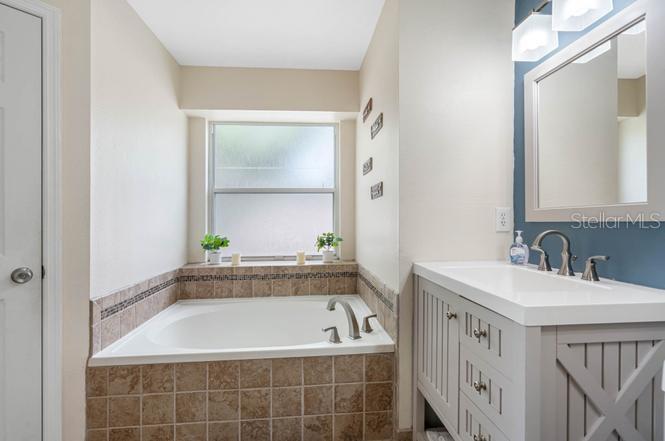 2301 MILLCREEK CT, VALRICO, FL, 33596
