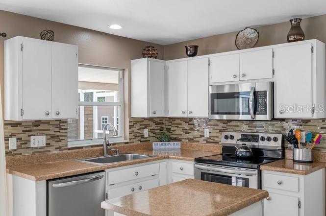 2301 MILLCREEK CT, VALRICO, FL, 33596