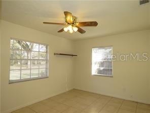 1422 OAK VALLEY DR, SEFFNER, FL, 33584