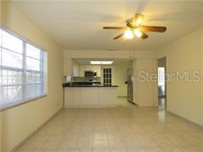 1422 OAK VALLEY DR, SEFFNER, FL, 33584