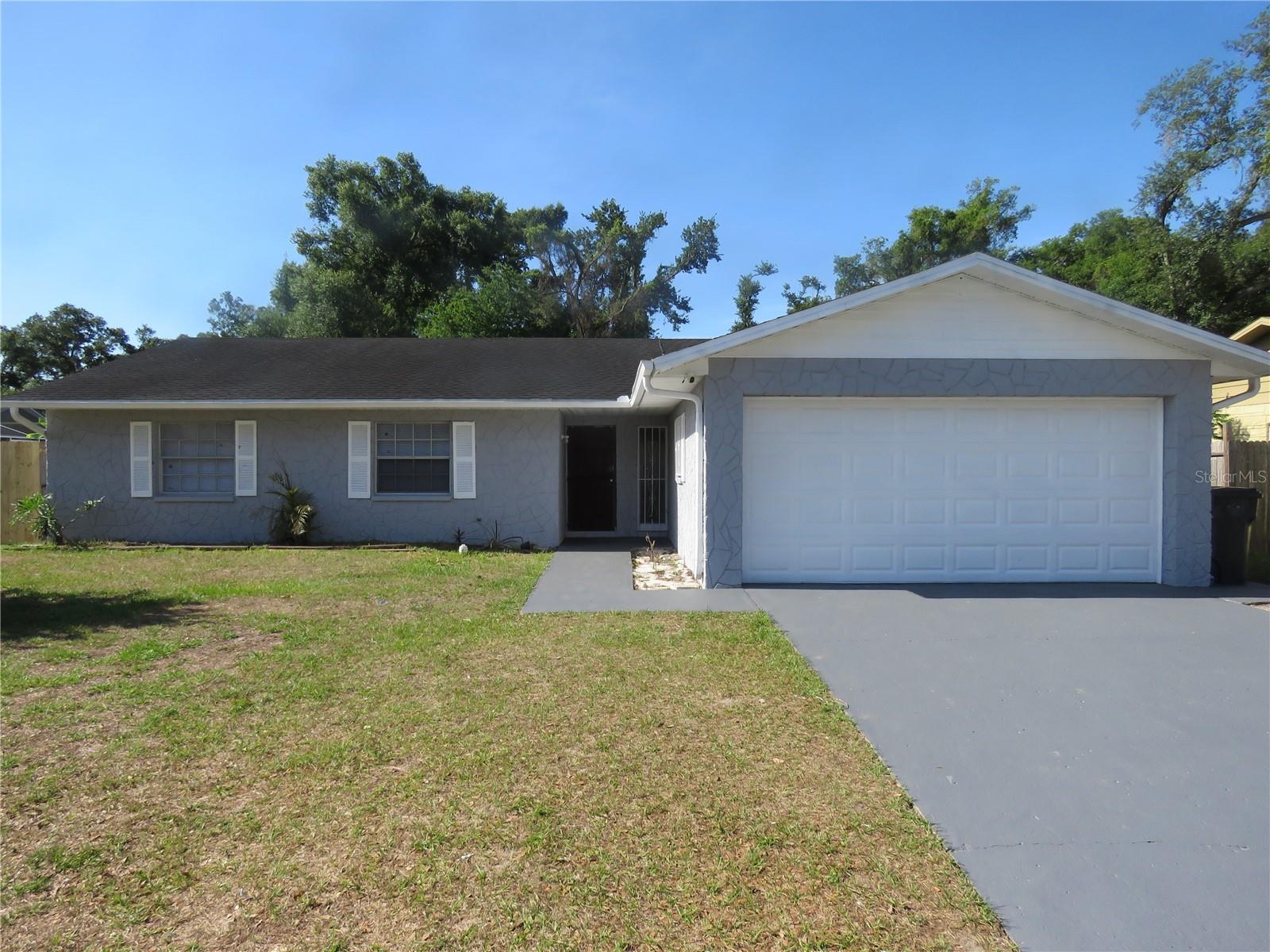 1422 OAK VALLEY DR, SEFFNER, FL, 33584