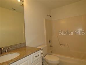 1422 OAK VALLEY DR, SEFFNER, FL, 33584