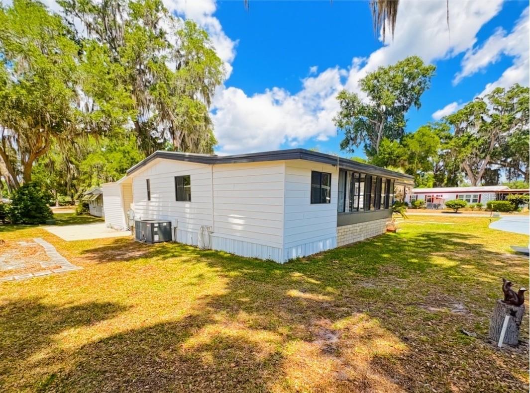 4 E QUAIL RUN, WILDWOOD, FL, 34785