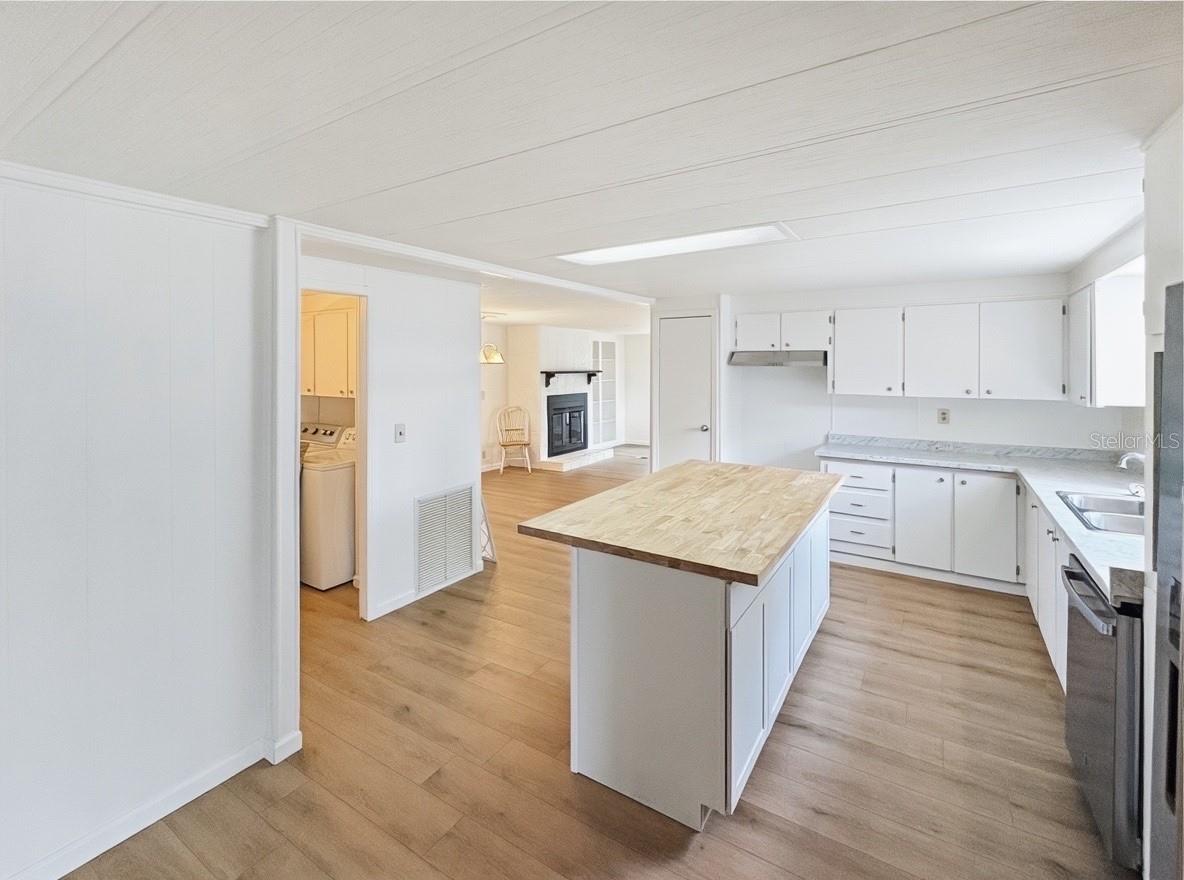 4 E QUAIL RUN, WILDWOOD, FL, 34785