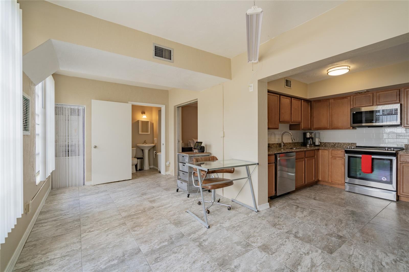 4150 55TH ST N #1116, KENNETH CITY, FL, 33709