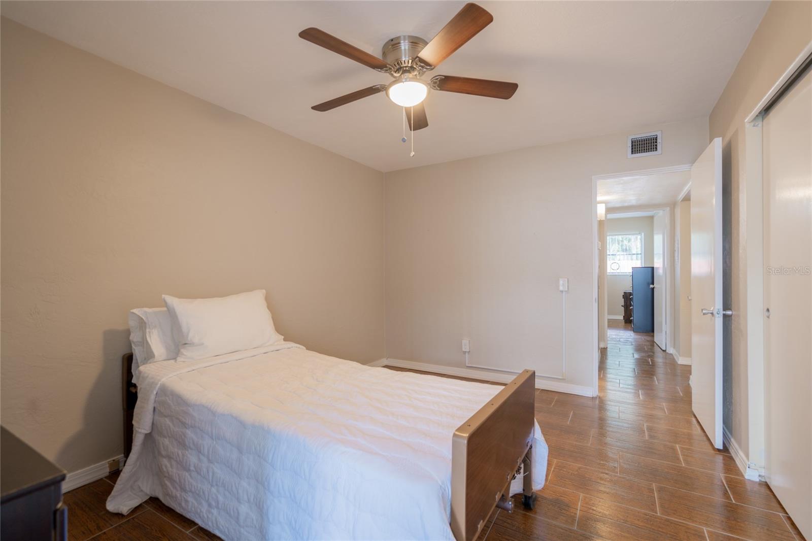 4150 55TH ST N #1116, KENNETH CITY, FL, 33709