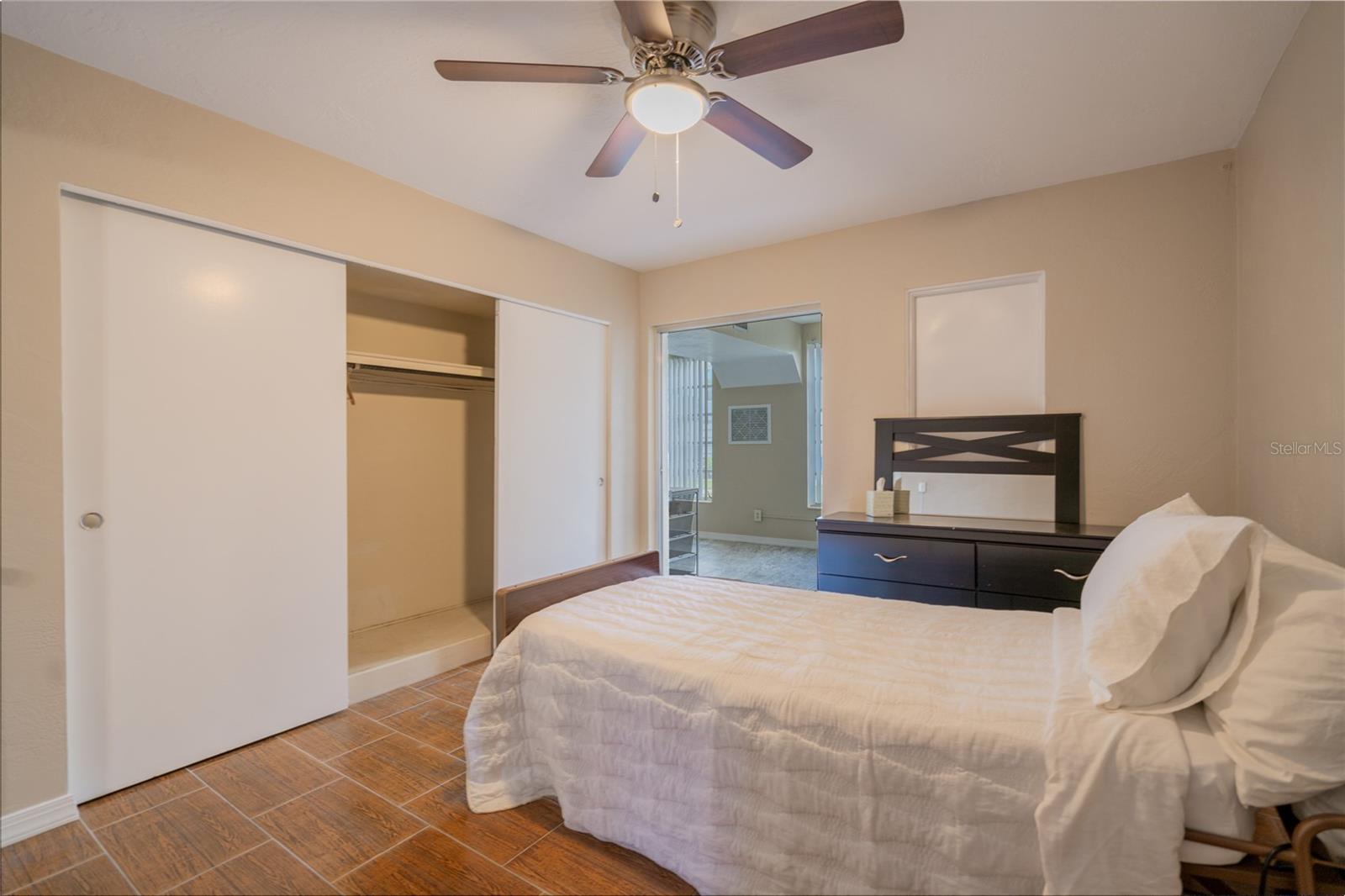 4150 55TH ST N #1116, KENNETH CITY, FL, 33709