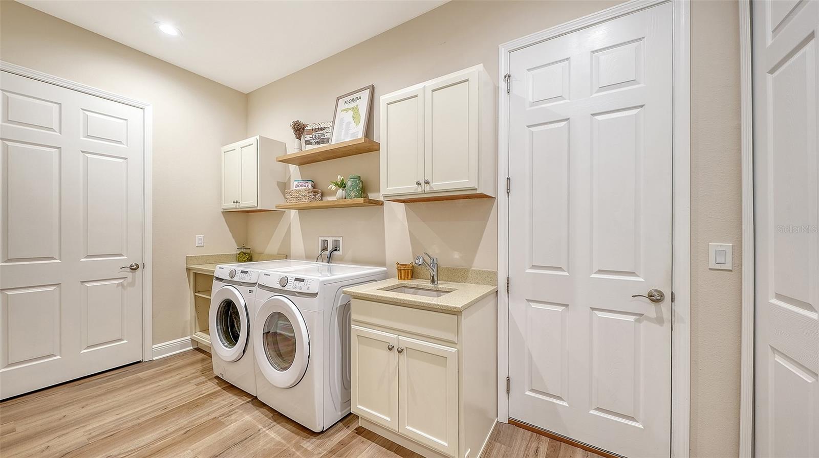 3554 RECURVE CIR, SARASOTA, FL, 34240