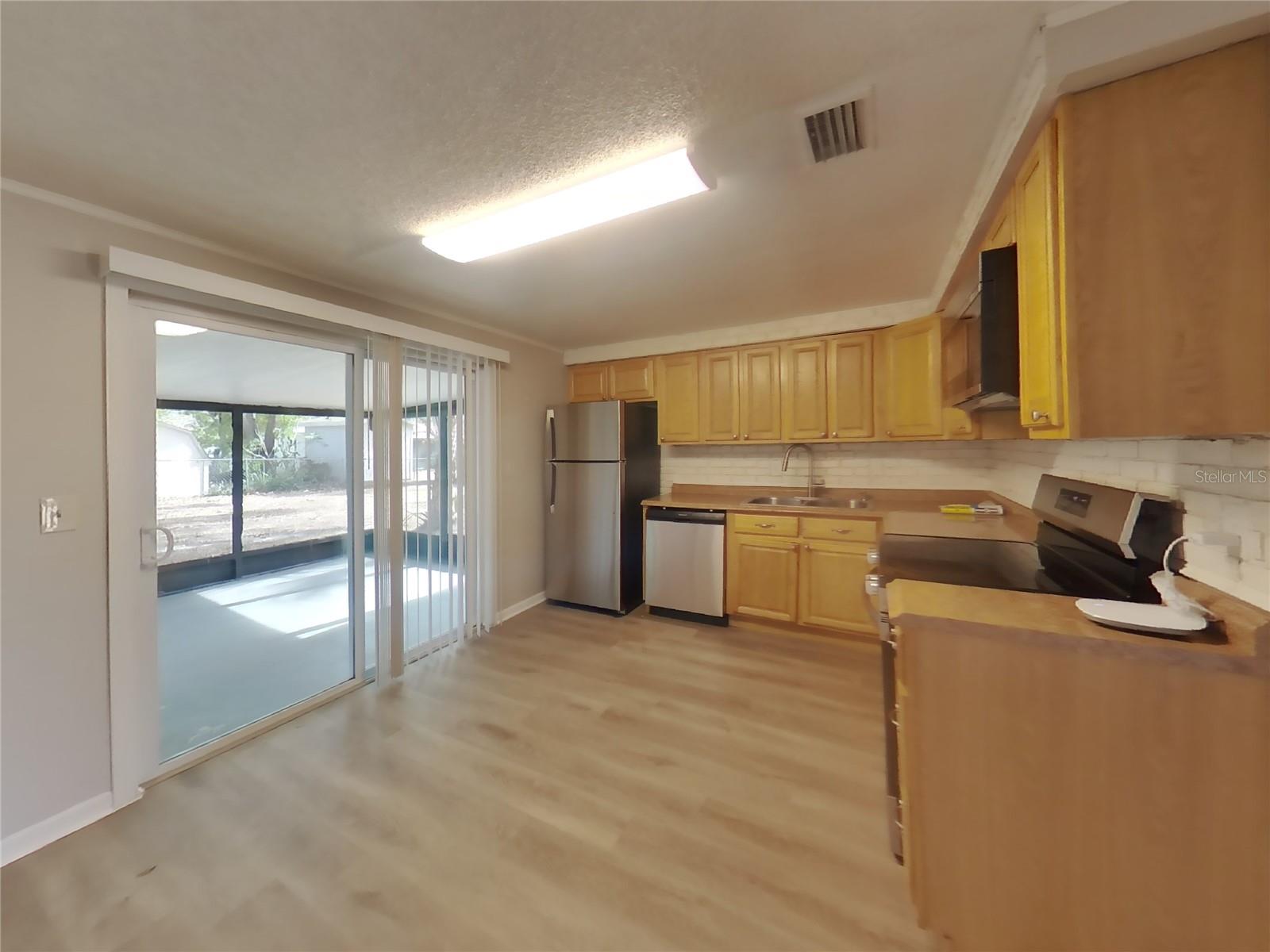 BRANDON VALRICO HILLS ESTATES SUB, VALRICO, FL, 33594