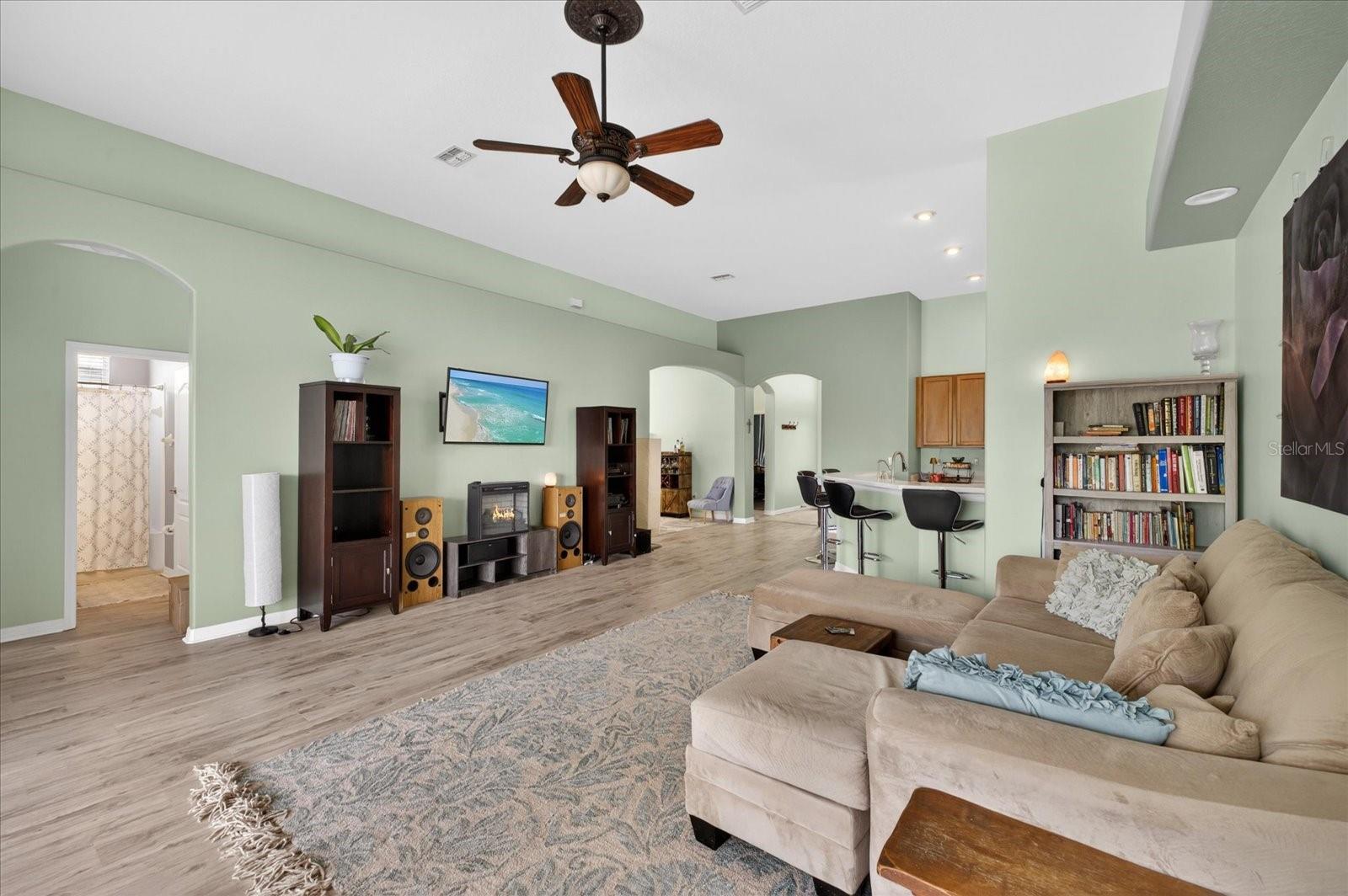 3139 DONINGTON CASTLE LN, LAND O LAKES, FL, 34638