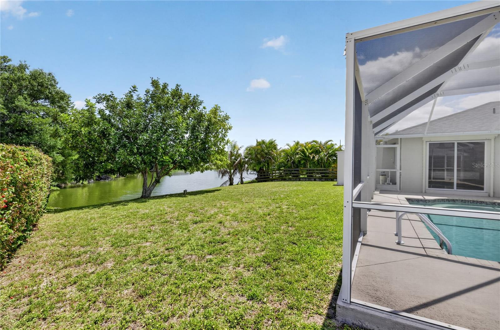 18189 SANDY PINES CIR, NORTH FORT MYERS, FL, 33917
