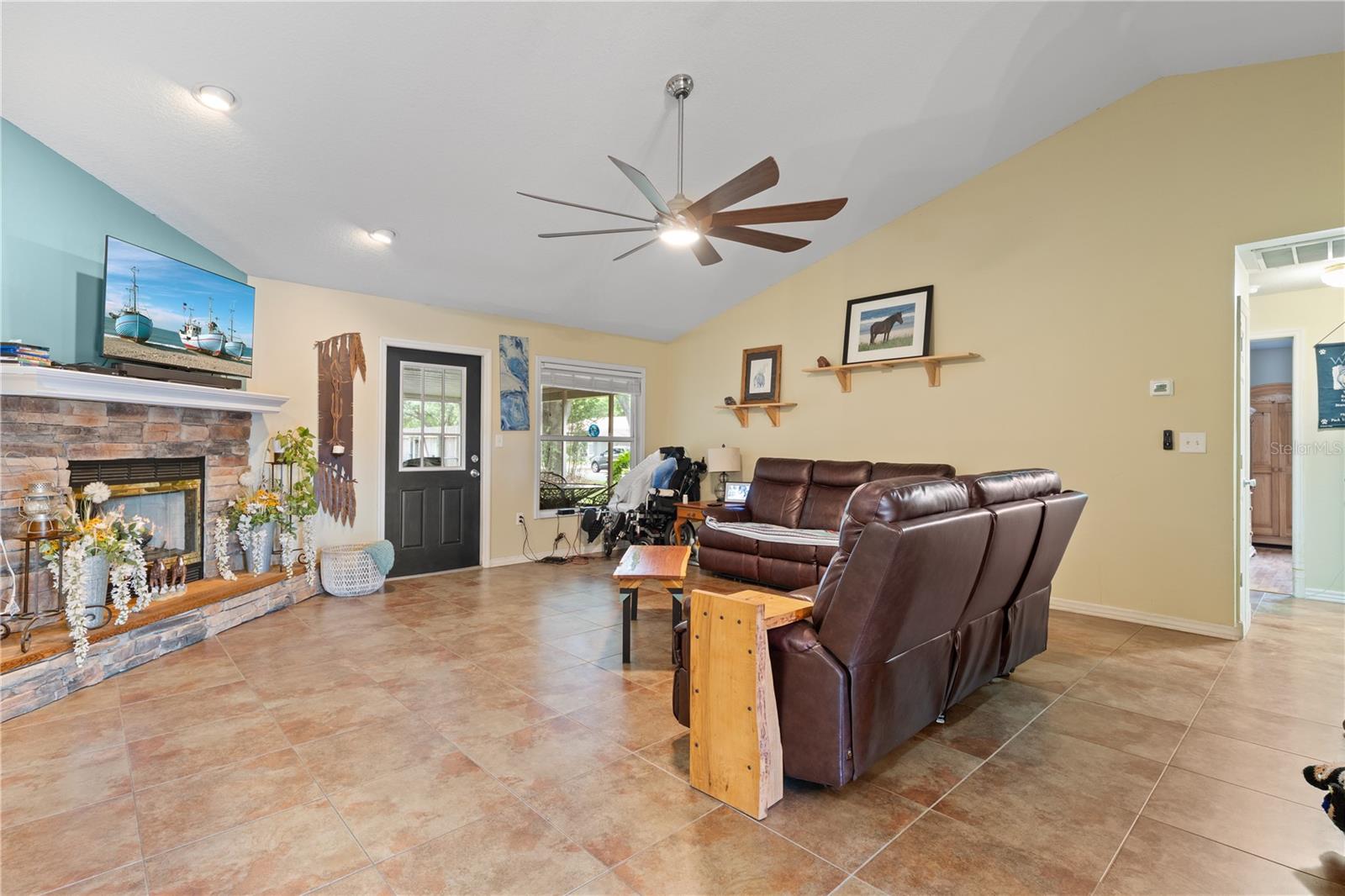 2121 WILDWOOD LN, AUBURNDALE, FL, 33823