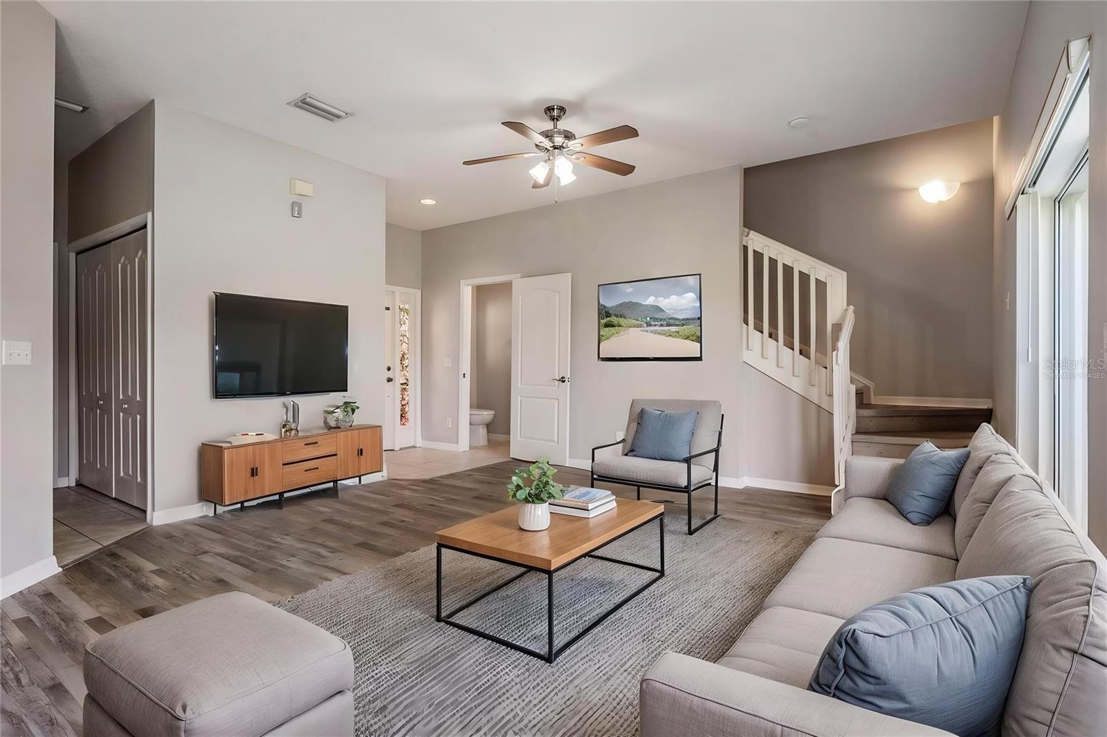 9084 IRON OAK AVE, TAMPA, FL, 33647