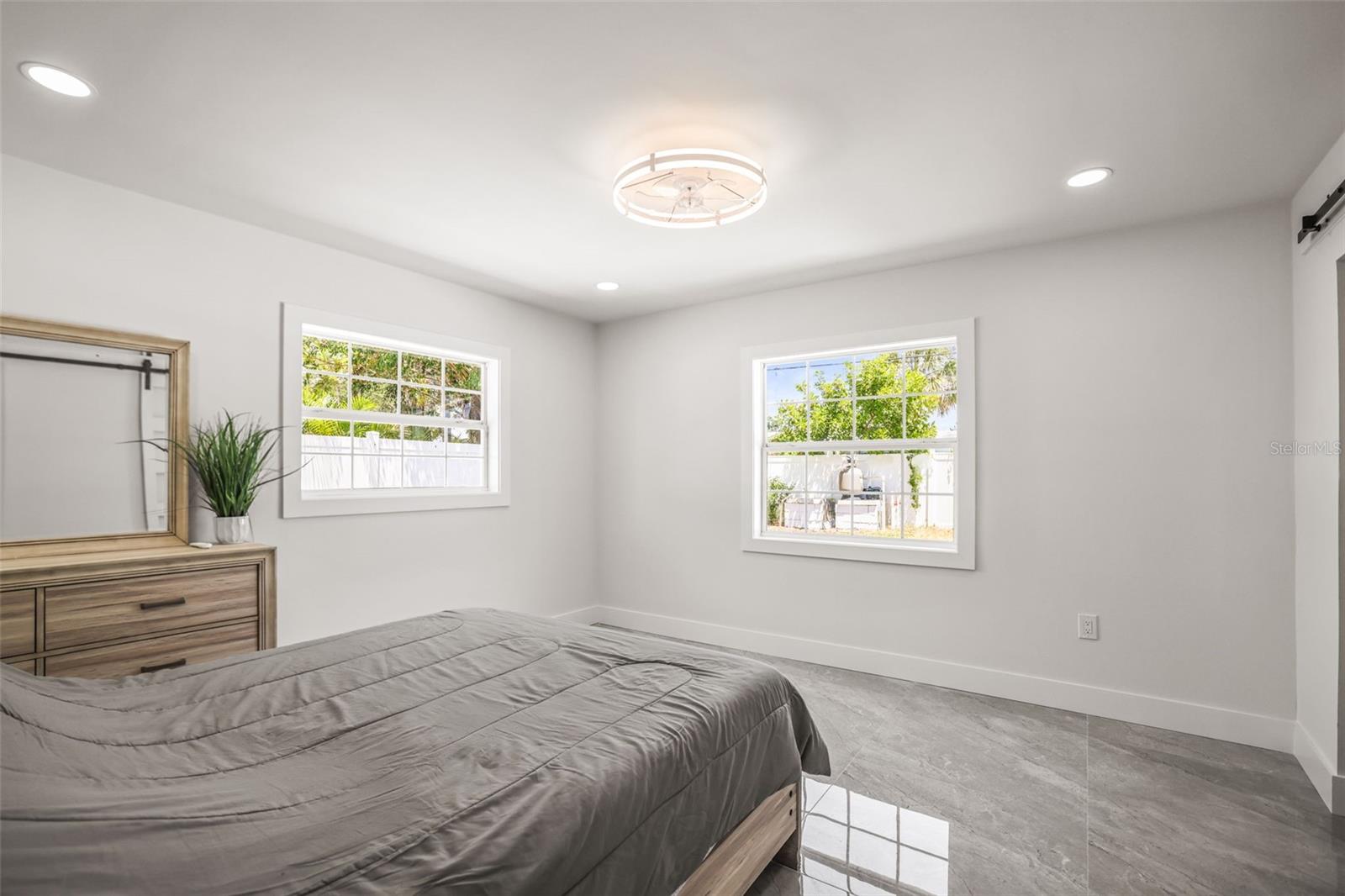4327 HUNTINGTON ST NE, ST PETERSBURG, FL, 33703