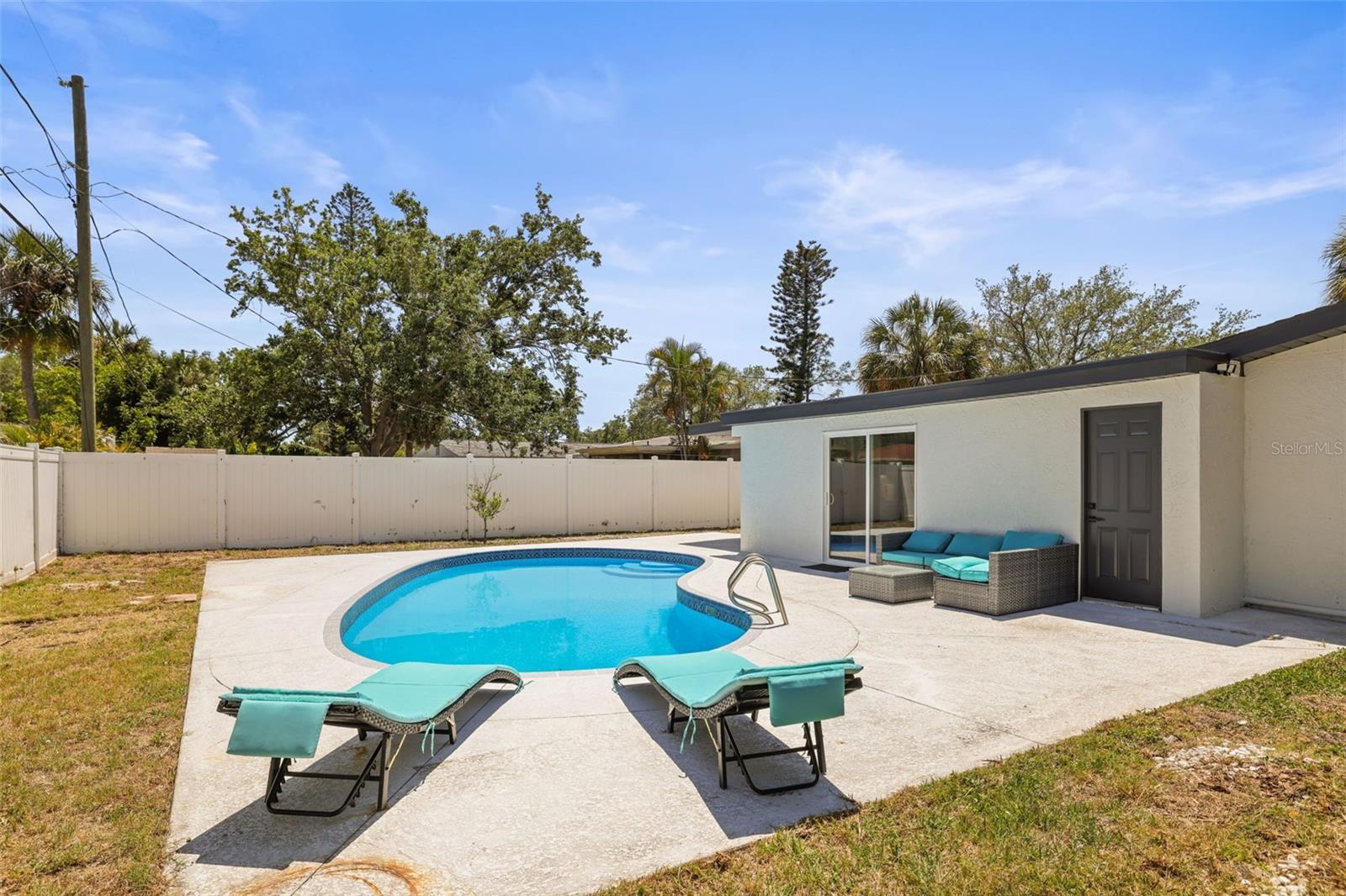 4327 HUNTINGTON ST NE, ST PETERSBURG, FL, 33703