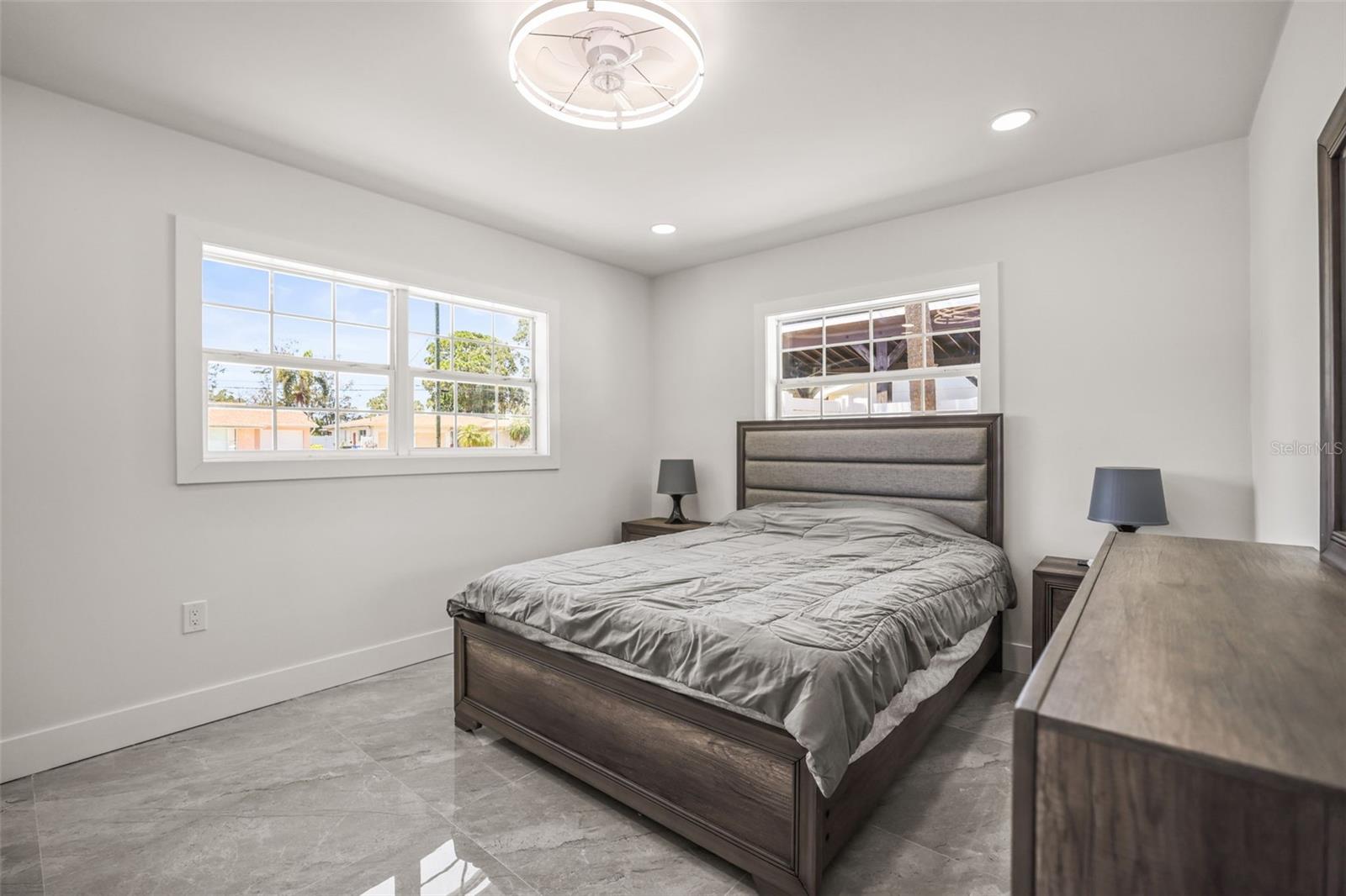 4327 HUNTINGTON ST NE, ST PETERSBURG, FL, 33703