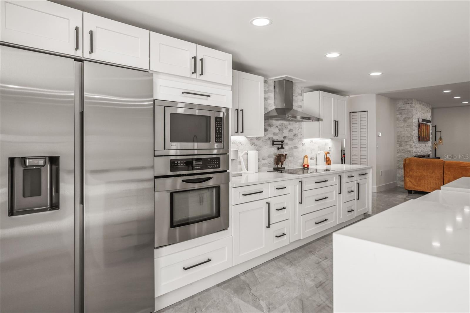 4327 HUNTINGTON ST NE, ST PETERSBURG, FL, 33703