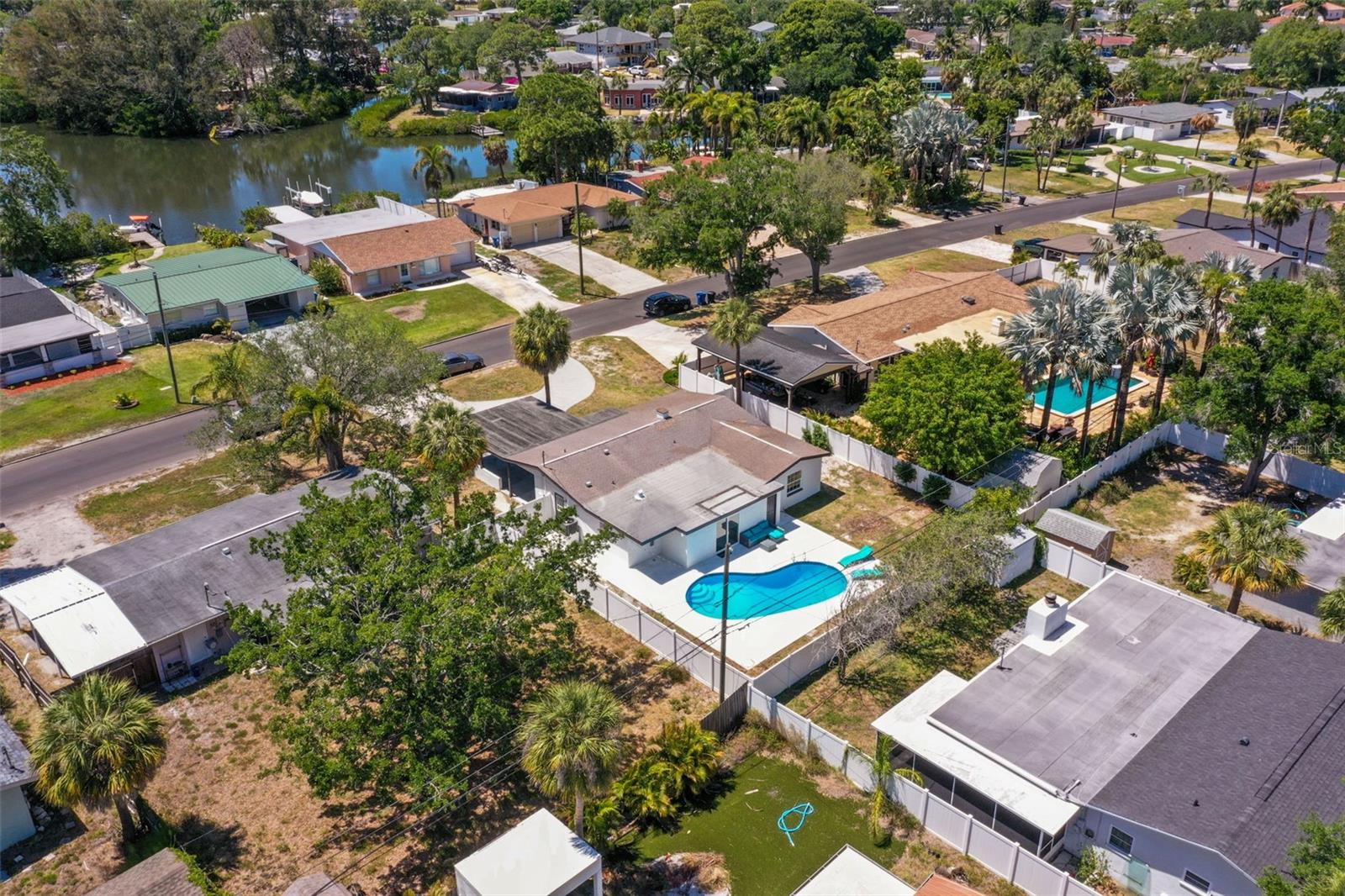 4327 HUNTINGTON ST NE, ST PETERSBURG, FL, 33703