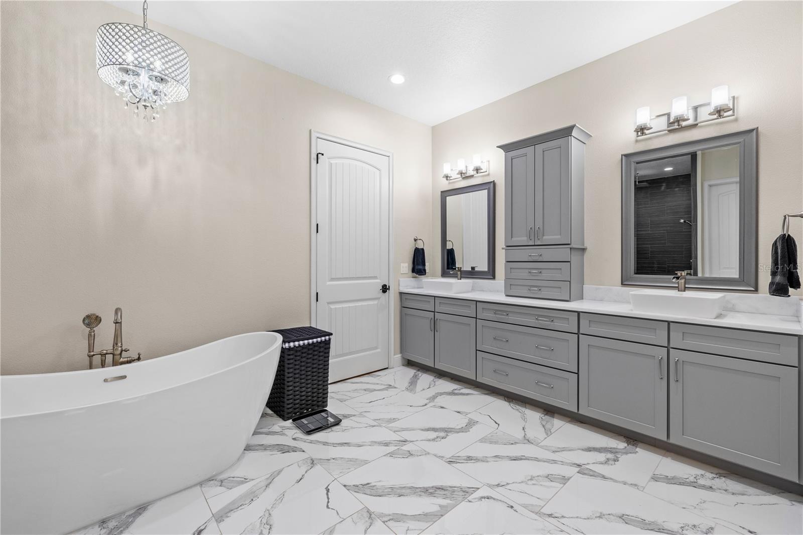22250 DEER PARK AVE, EUSTIS, FL, 32736
