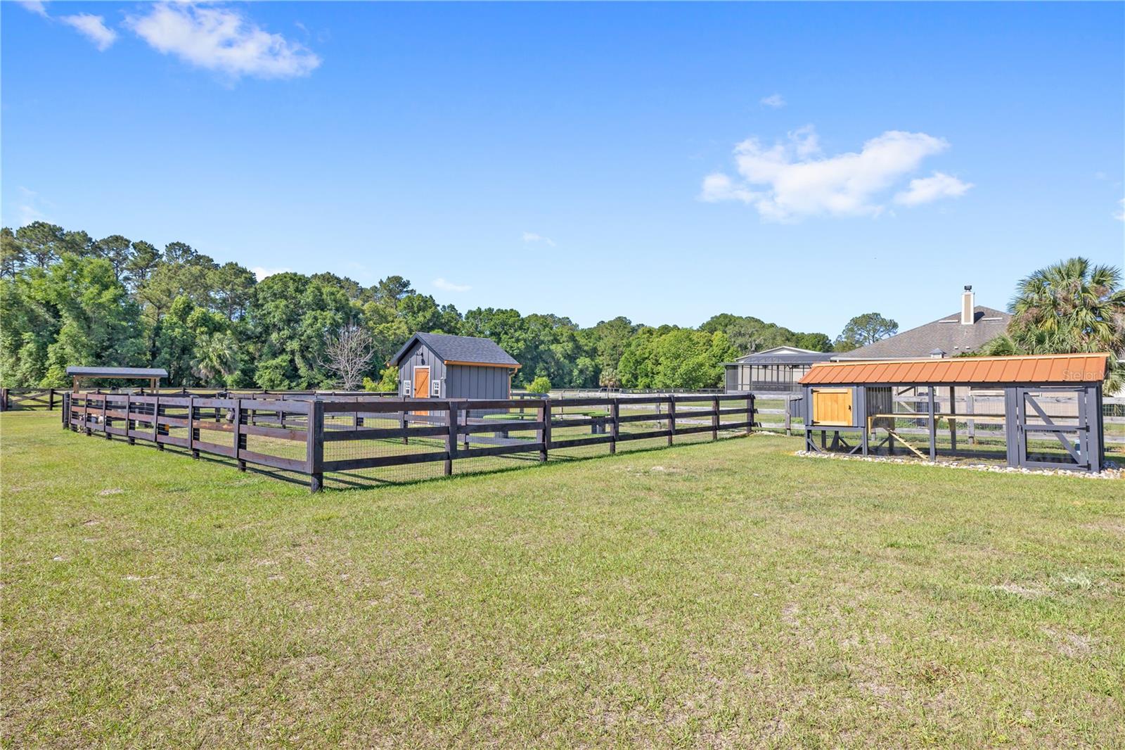22250 DEER PARK AVE, EUSTIS, FL, 32736