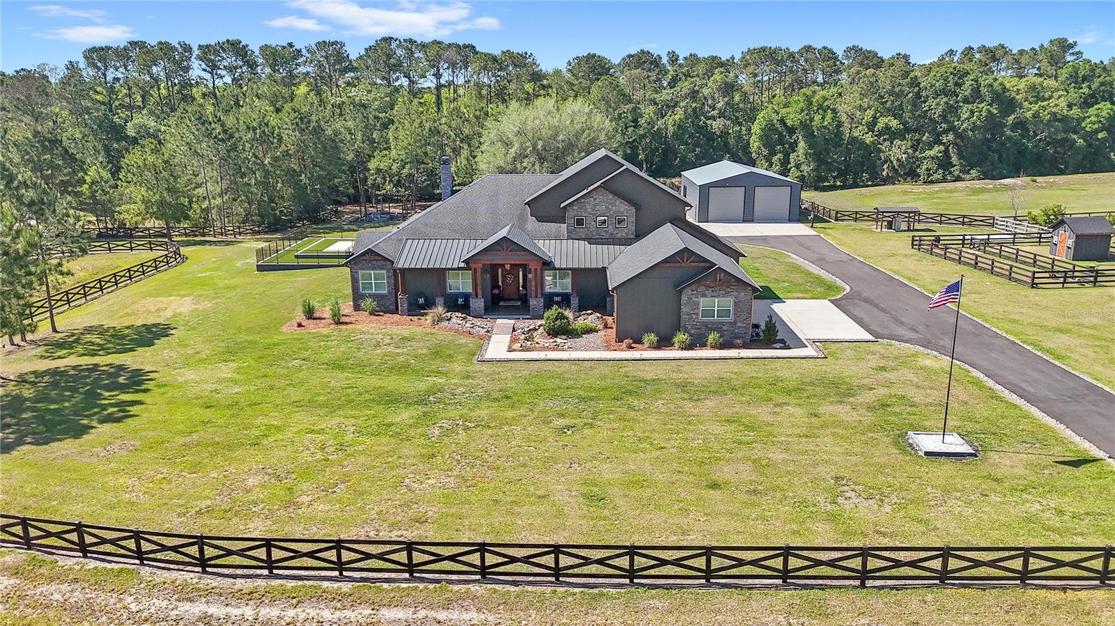 22250 DEER PARK AVE, EUSTIS, FL, 32736